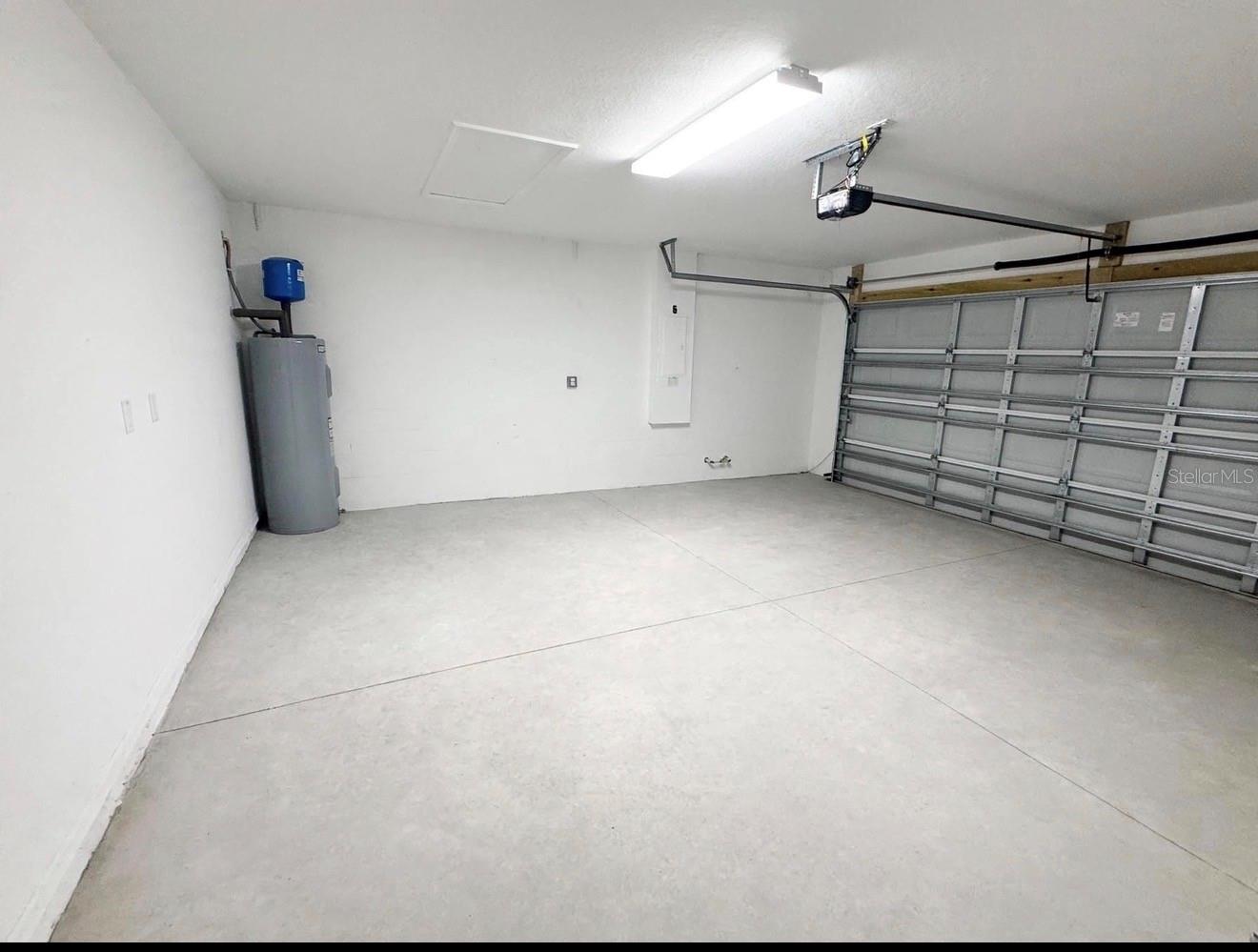 20 Rainstone Ln #b Property Photo 16