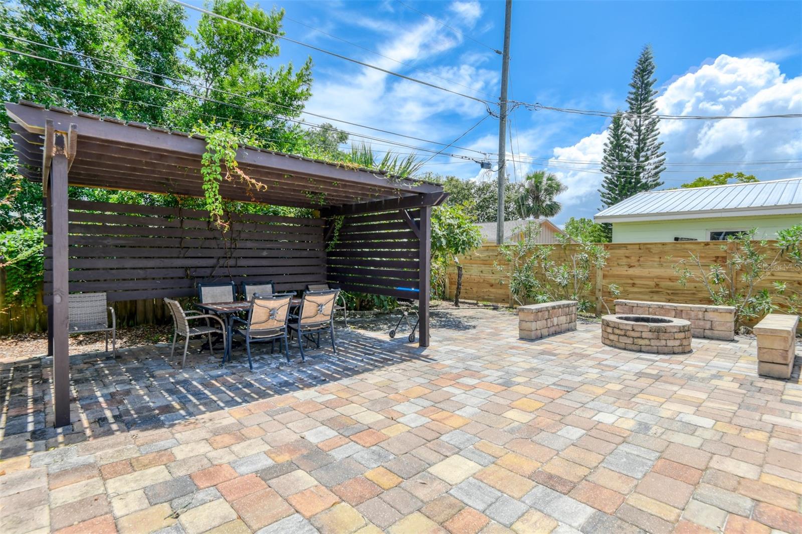 15 Sea Park Dr Property Photo 4
