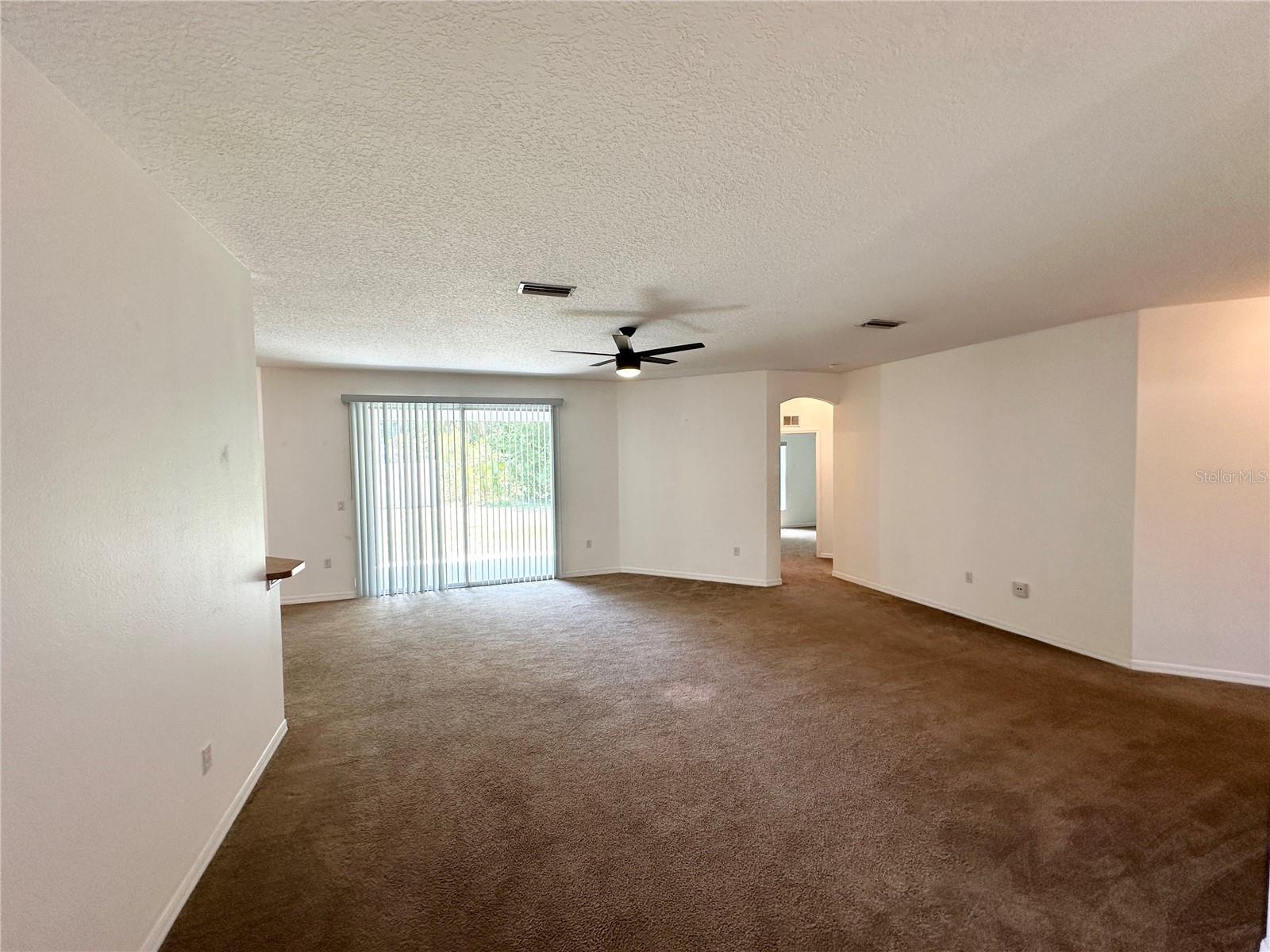 15 Ruth Dr Property Photo 12