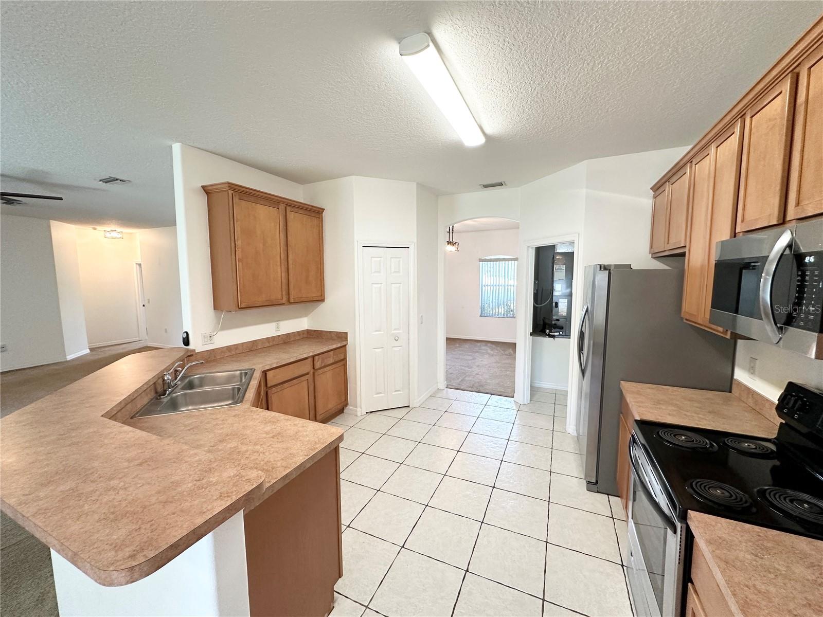 15 Ruth Dr Property Photo 19