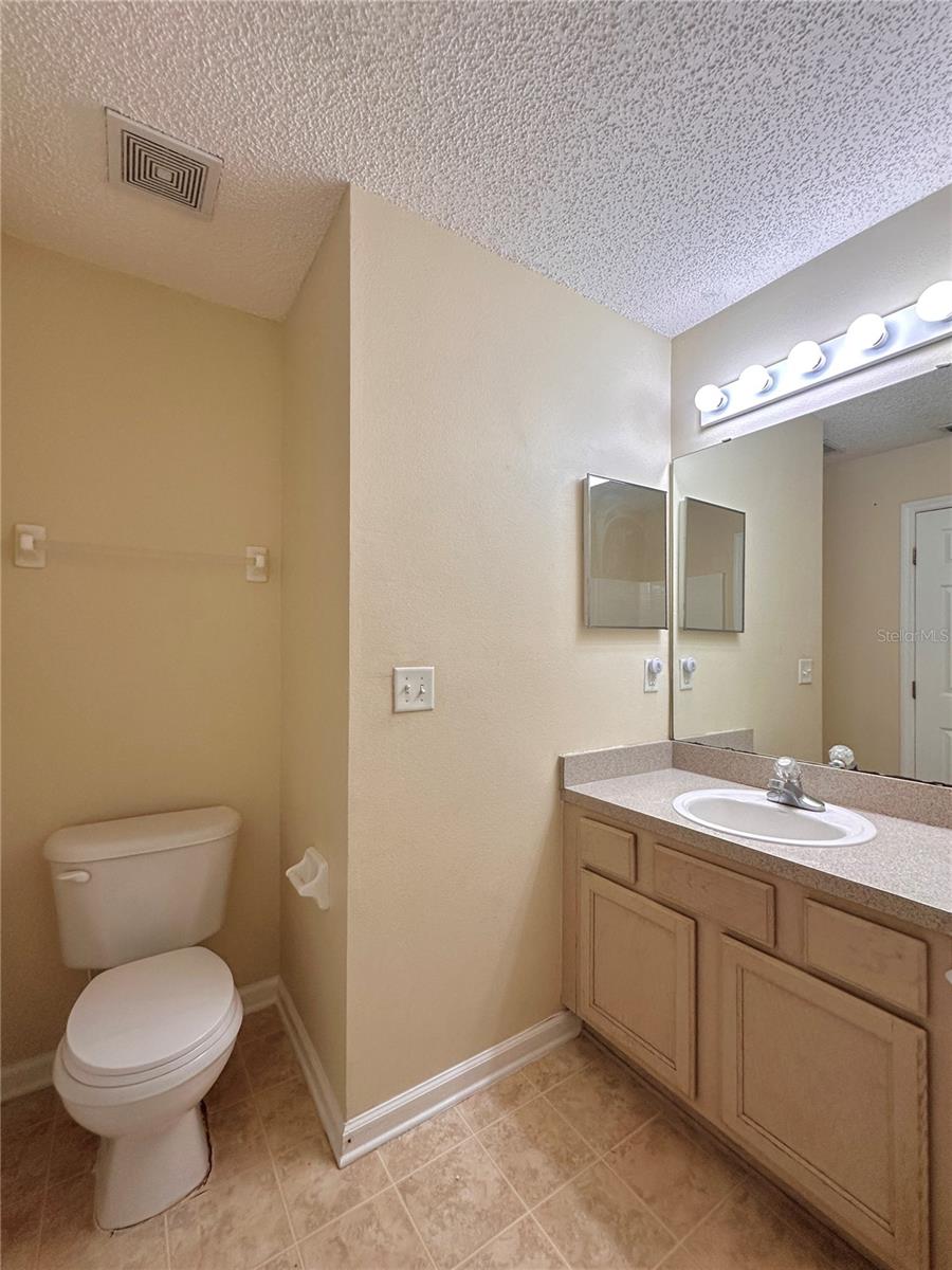 89 Berkshire Ln Property Photo 24
