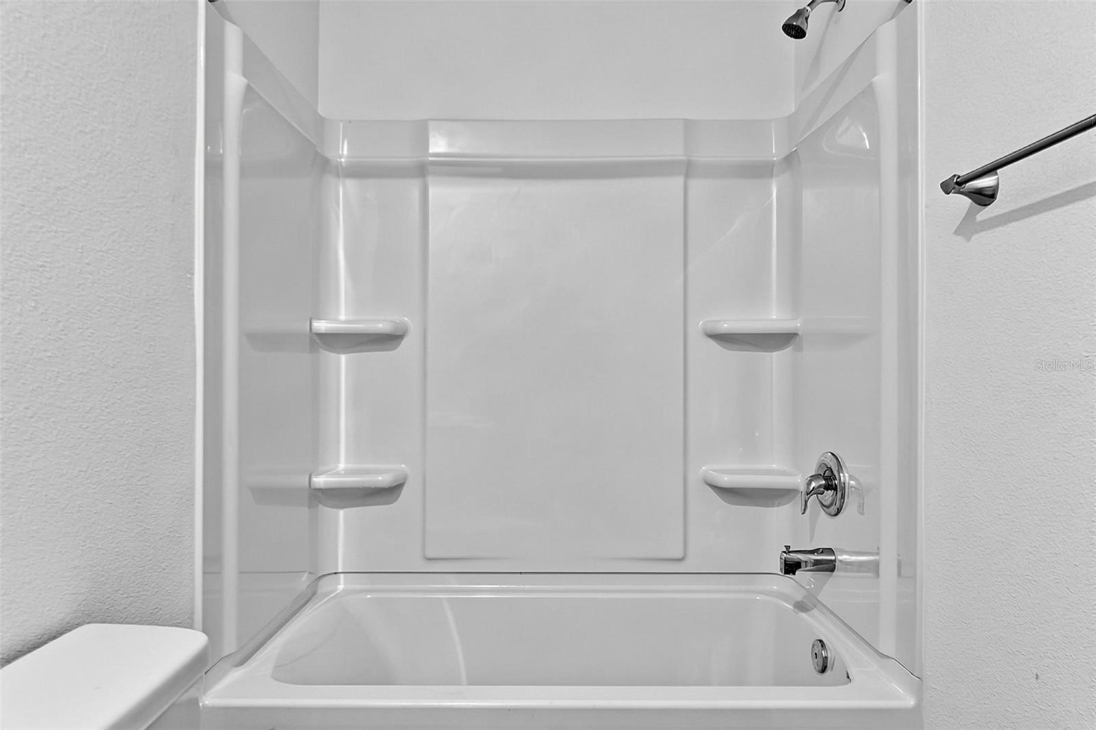 6 Prosperity Ln #b Property Photo 10