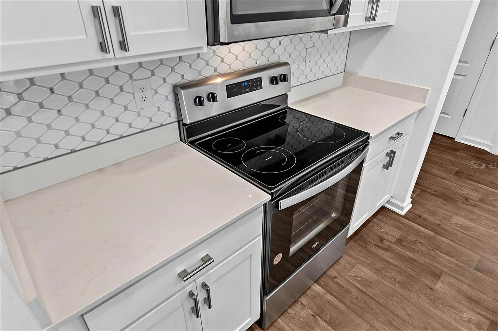 6 Prosperity Ln #b Property Photo 18