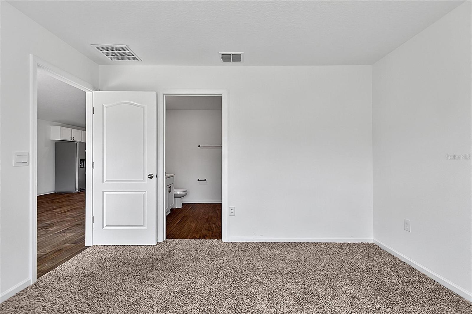 6 Prosperity Ln #b Property Photo 27