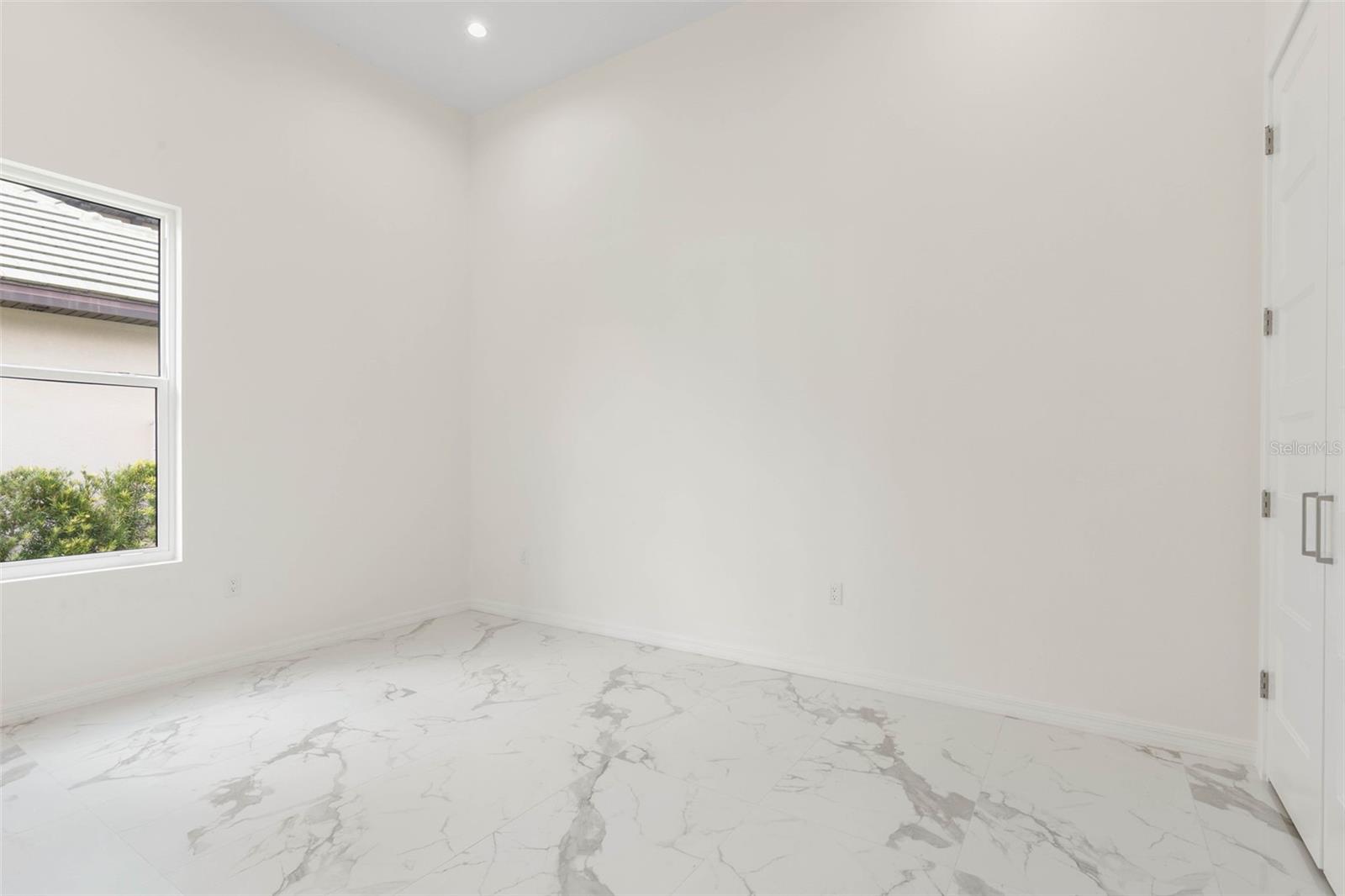 116 Longview Way N Property Photo 40
