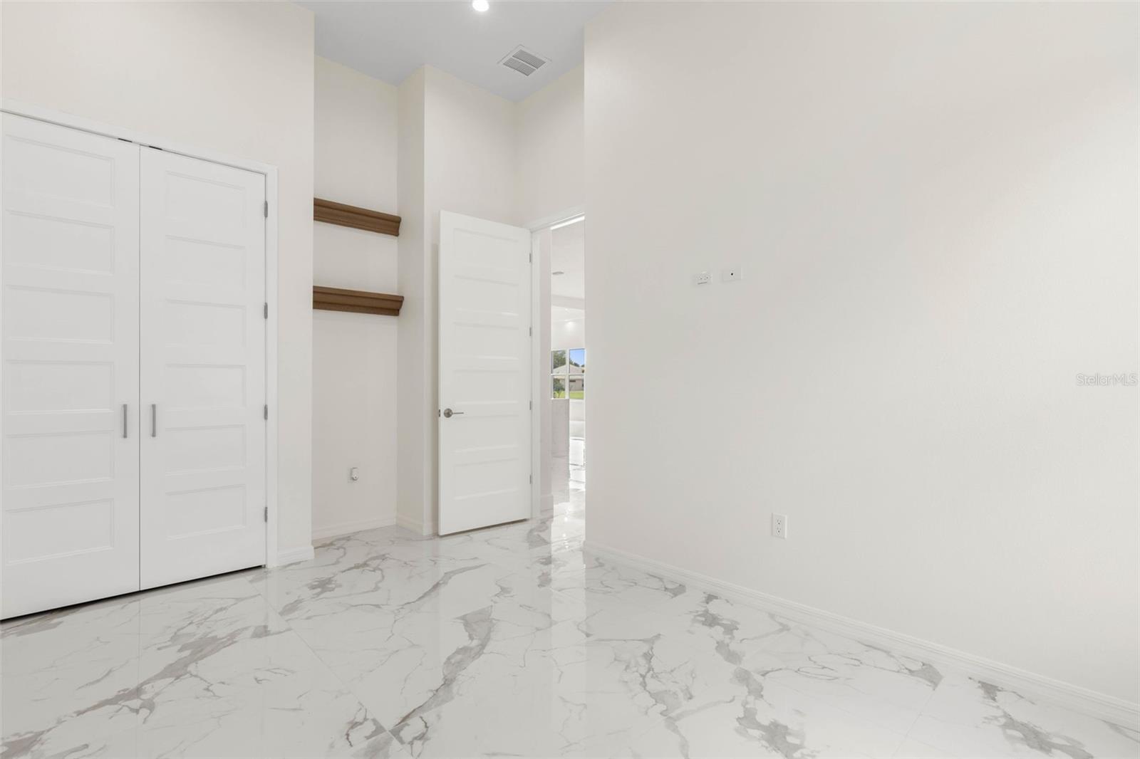 116 Longview Way N Property Photo 41