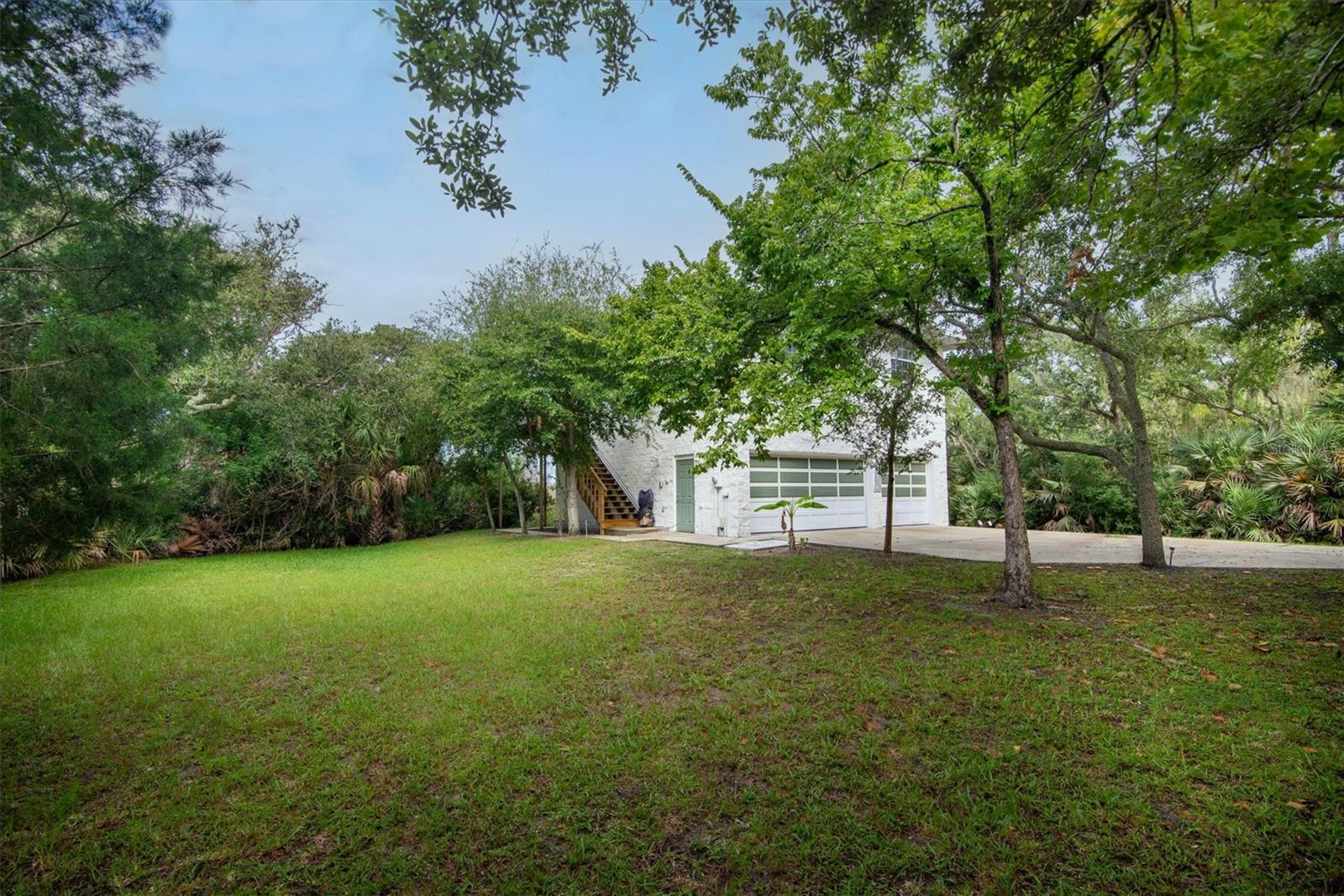 1835 Oak Pl Property Photo 7