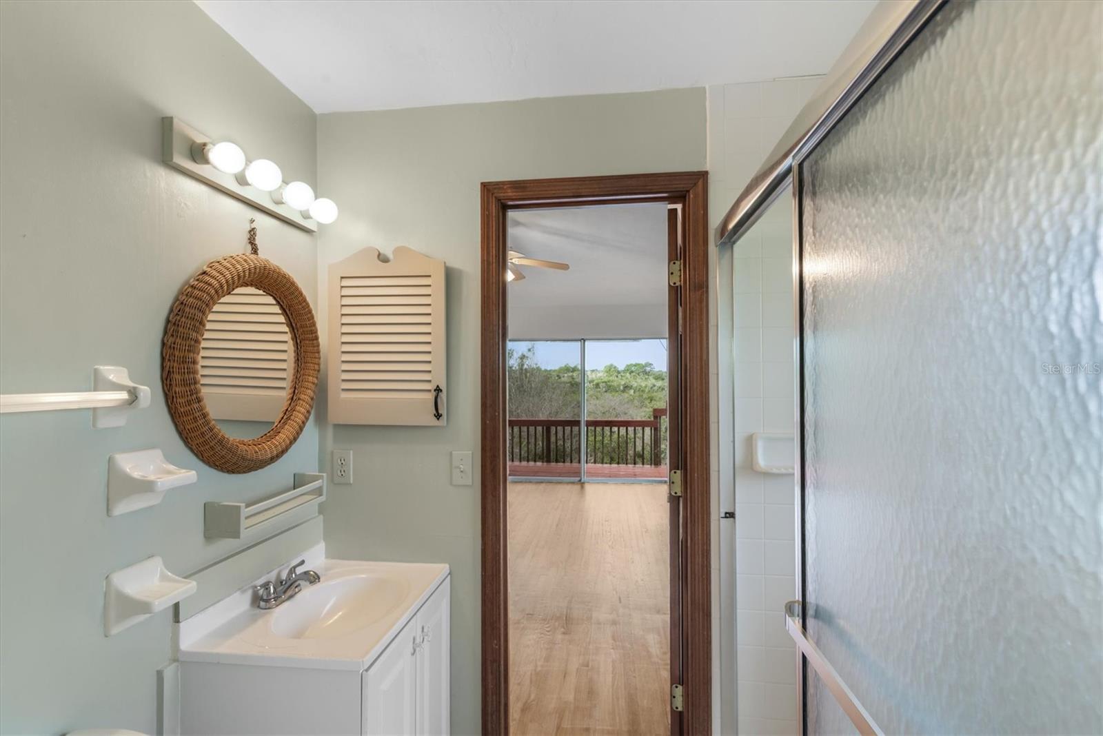 1835 Oak Pl Property Photo 39
