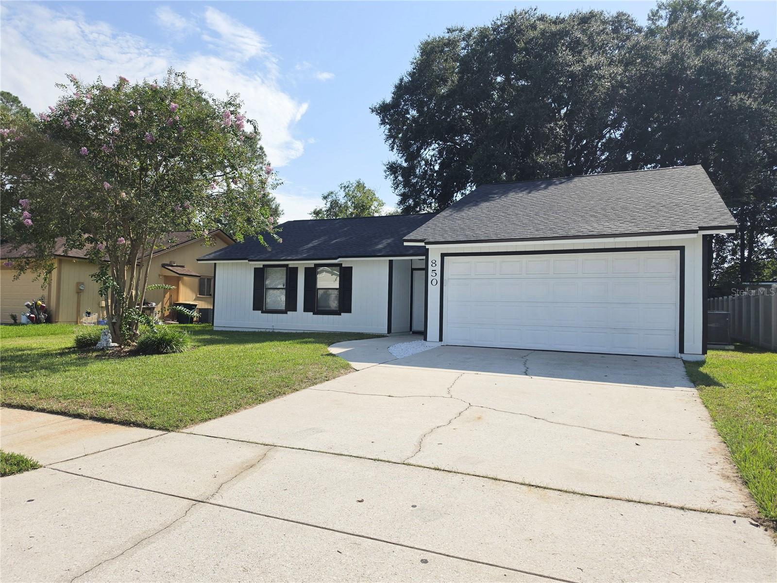 850 Aries Rd W Property Photo 3