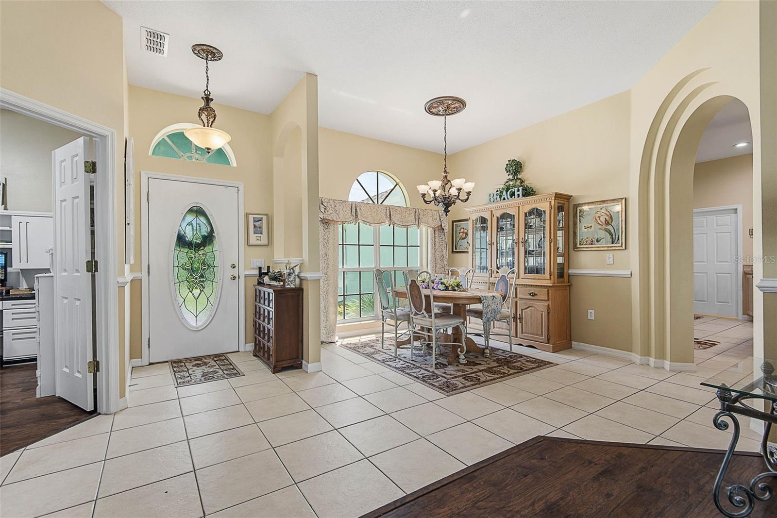 9 Faircastle Ln Property Photo 6