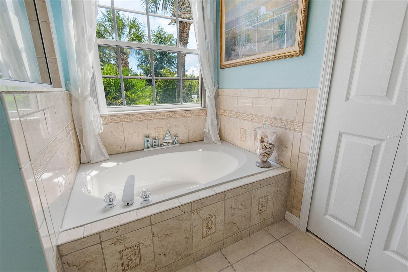 9 Faircastle Ln Property Photo 20