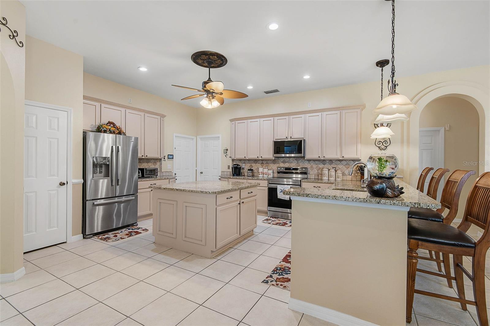 9 Faircastle Ln Property Photo 23