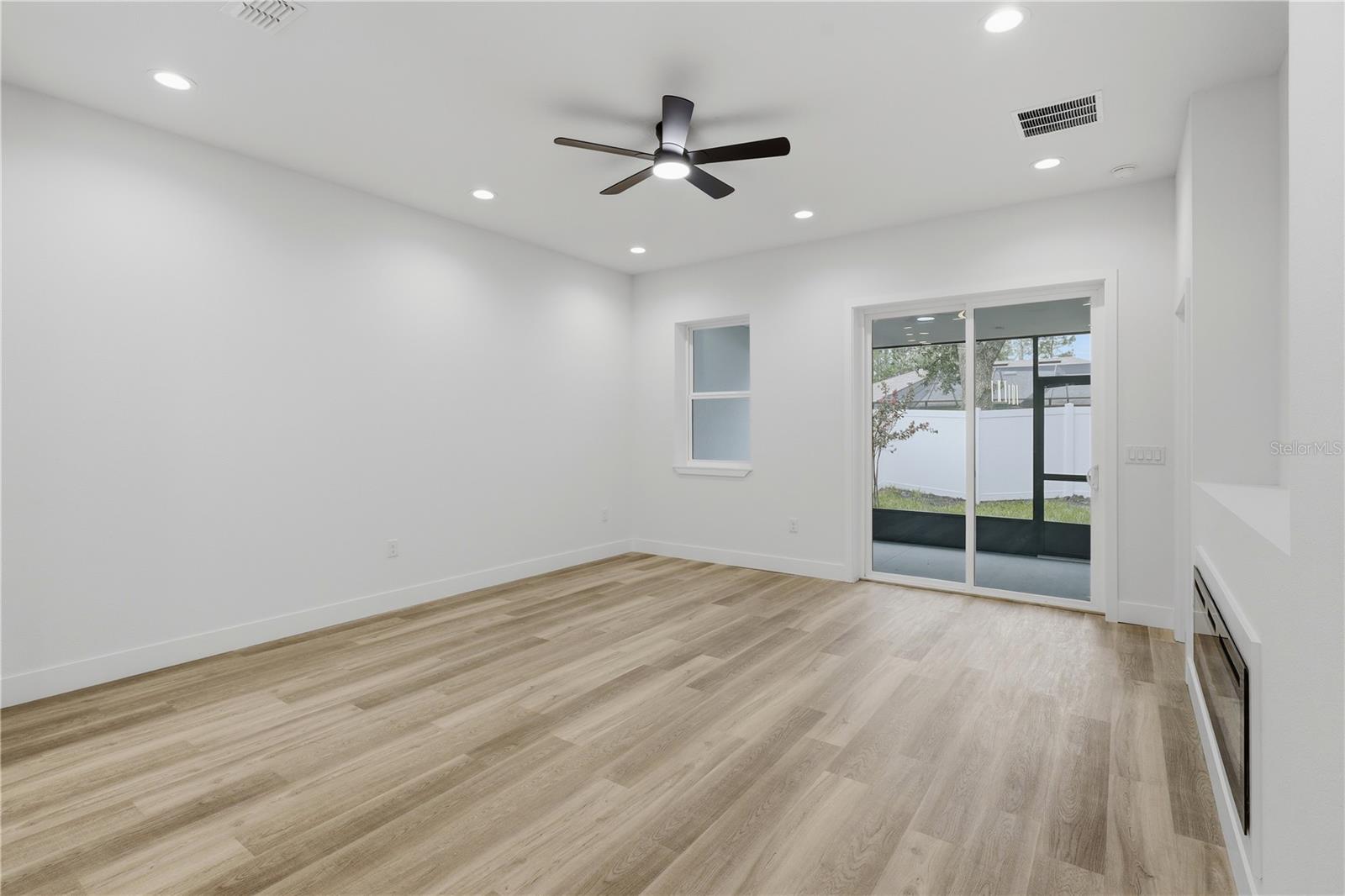 8 Second Path #a & B Property Photo 14