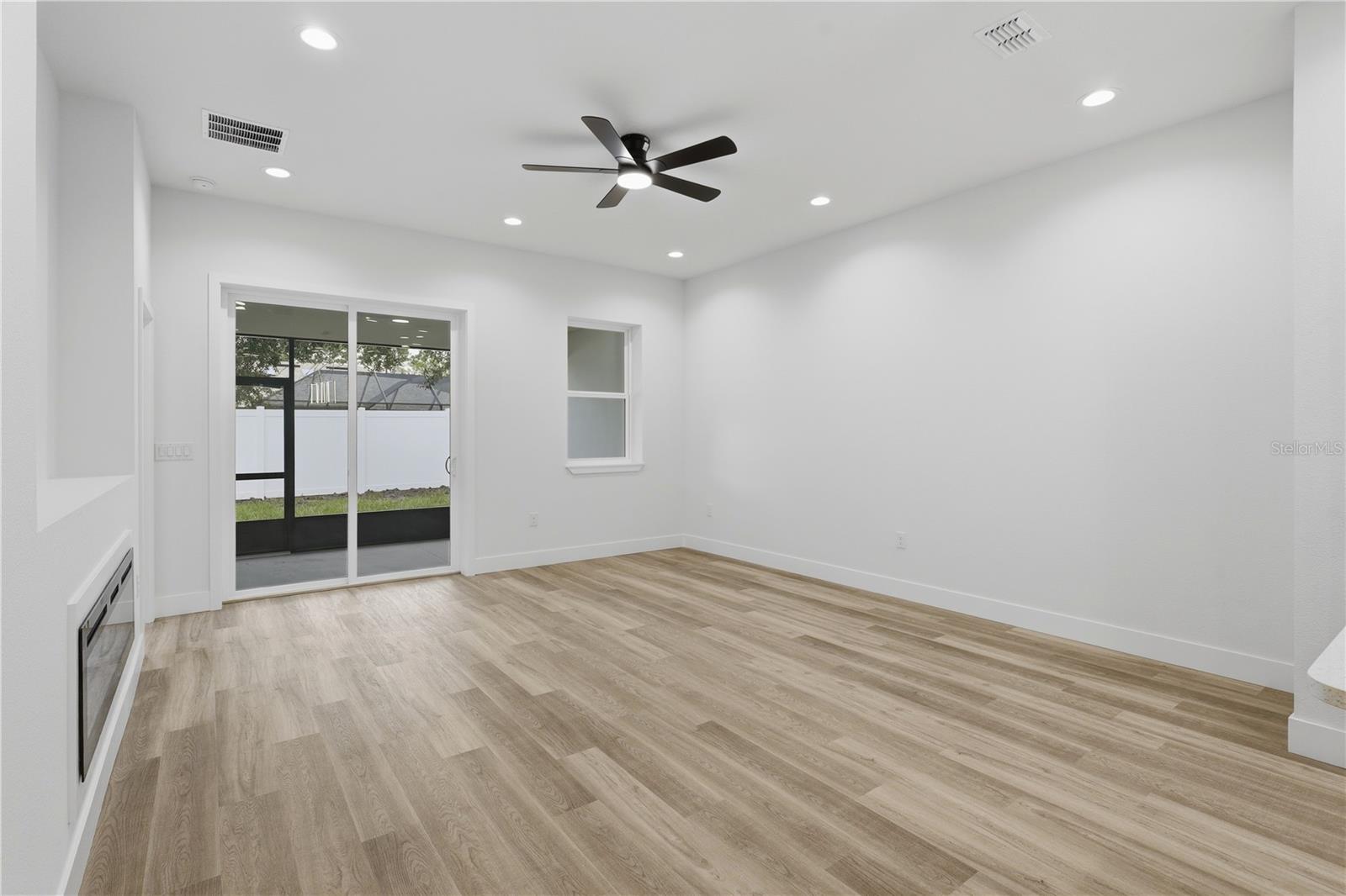 8 Second Path #a & B Property Photo 17
