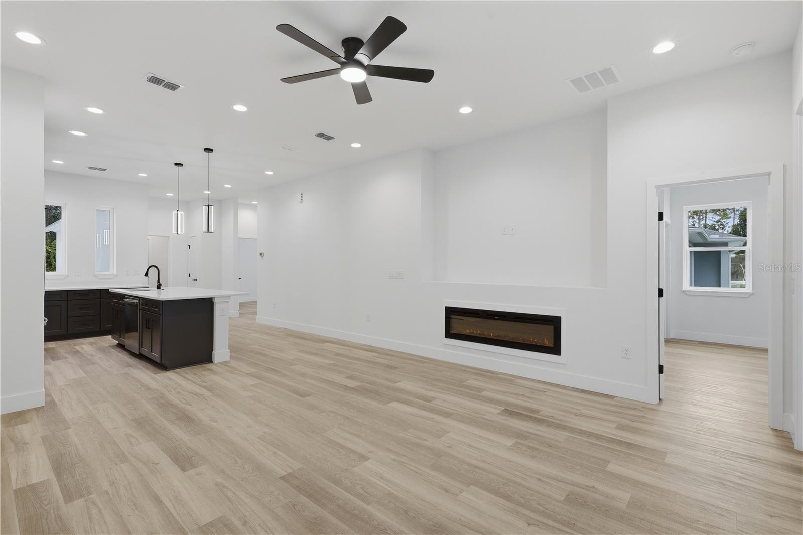 8 Second Path #a & B Property Photo 40