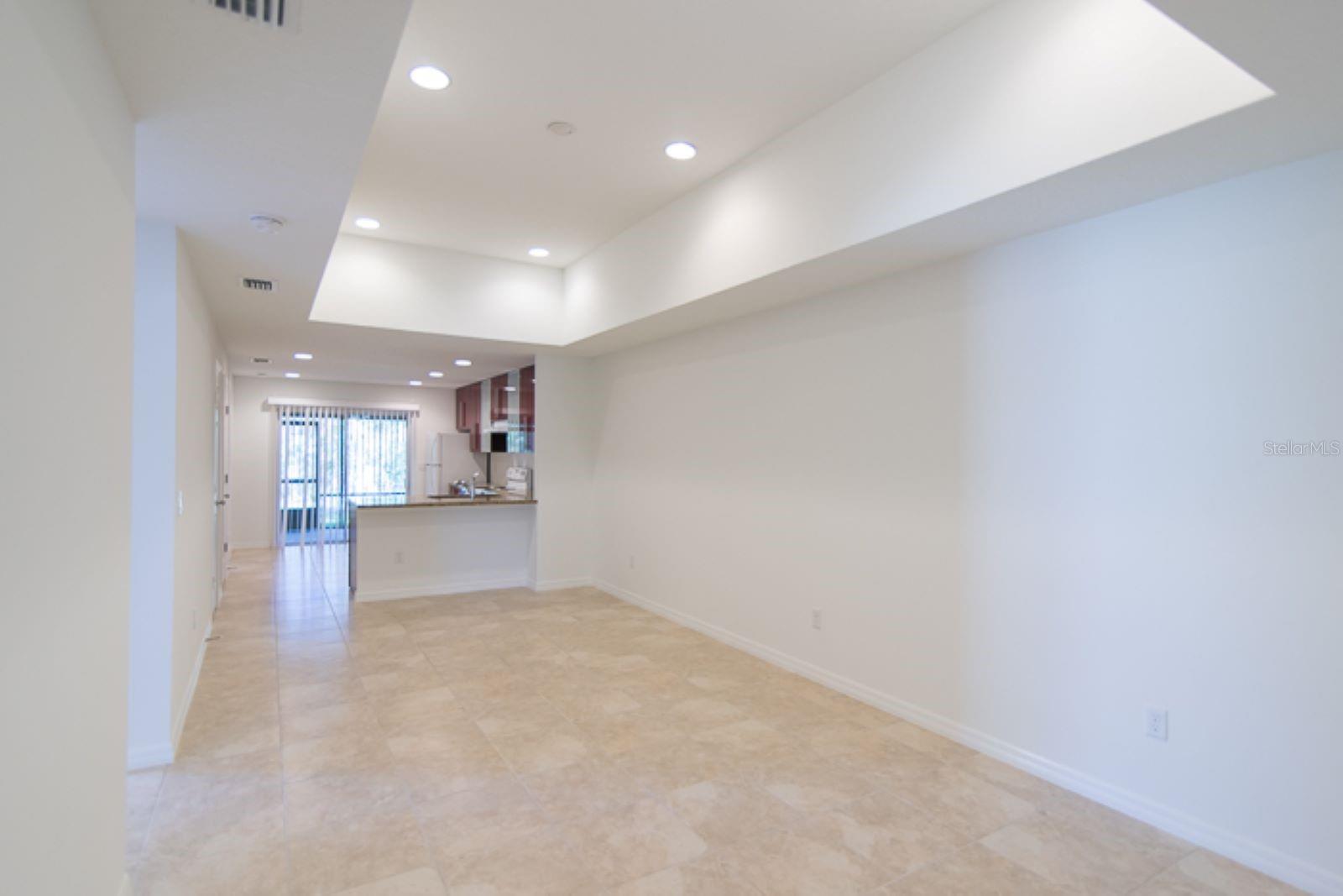 175 Plain View Dr #b Property Photo 2