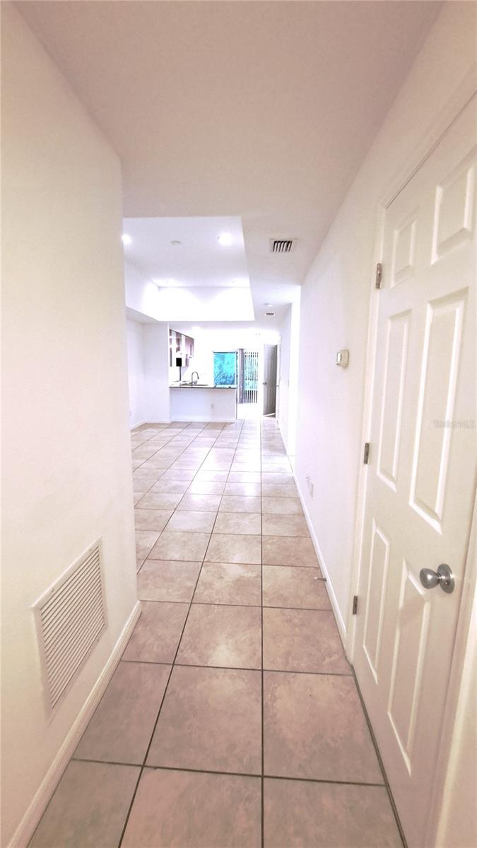 175 Plain View Dr #b Property Photo 2