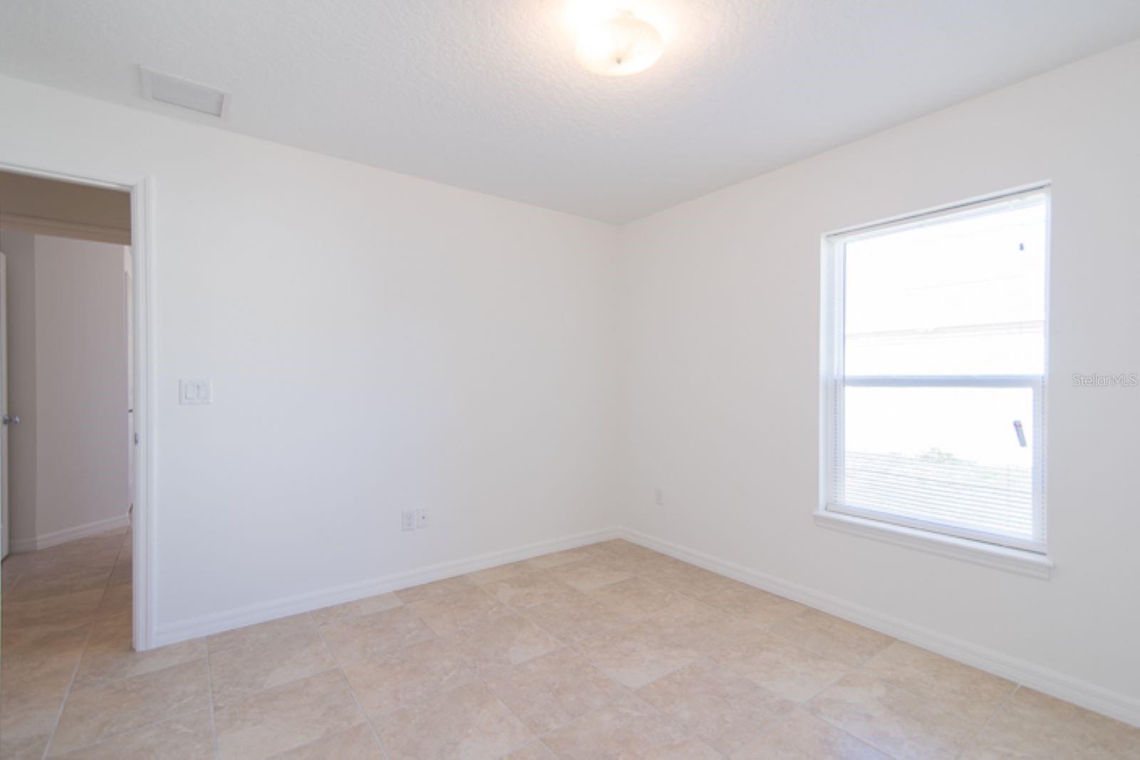 175 Plain View Dr #b Property Photo 5
