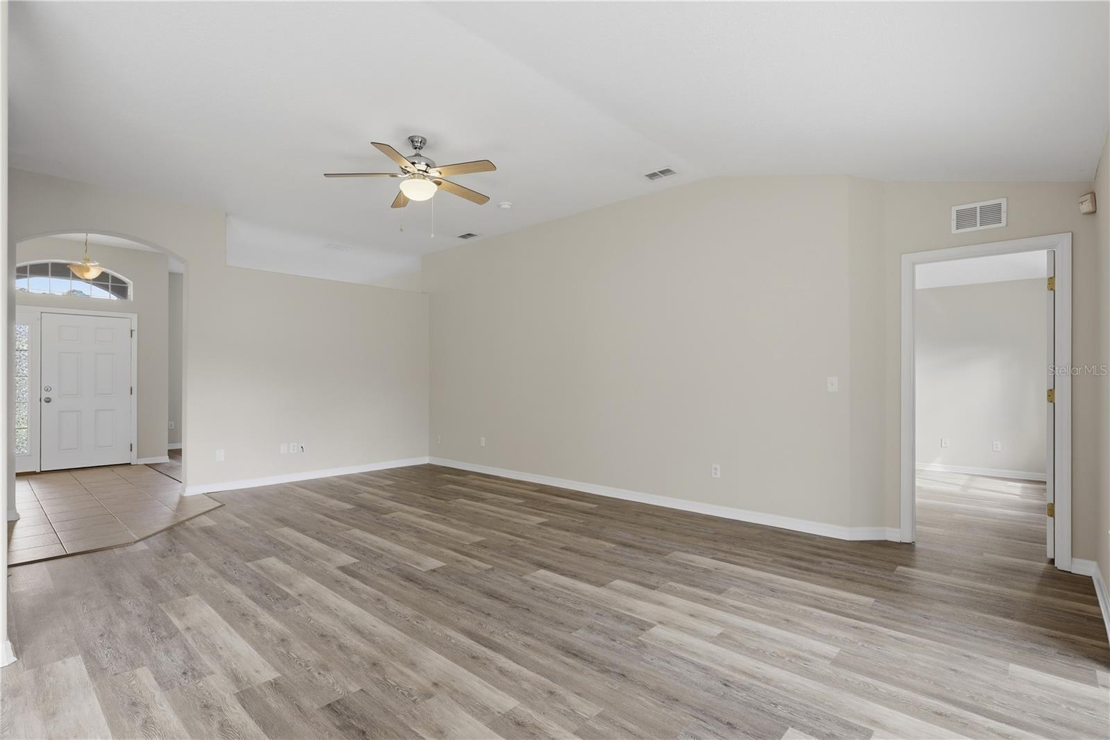 15 Ridley Ln Property Photo 11