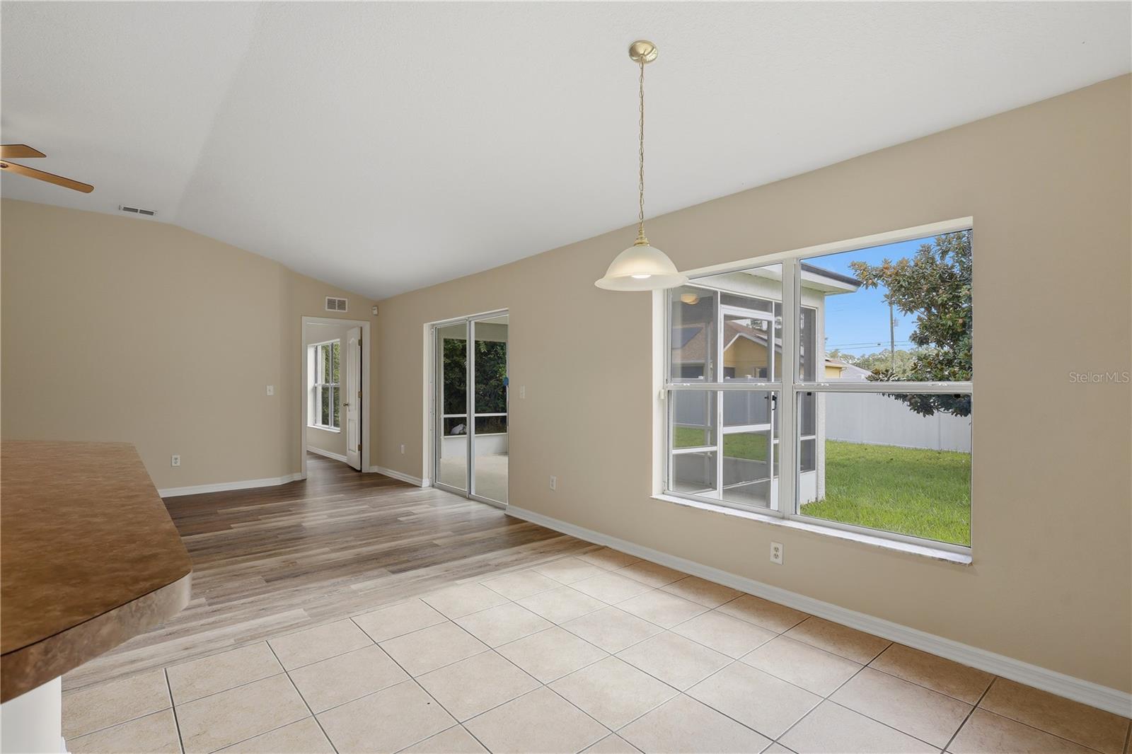 15 Ridley Ln Property Photo 16