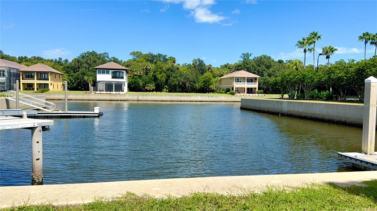 243 Yacht Harbor Dr Property Photo 1