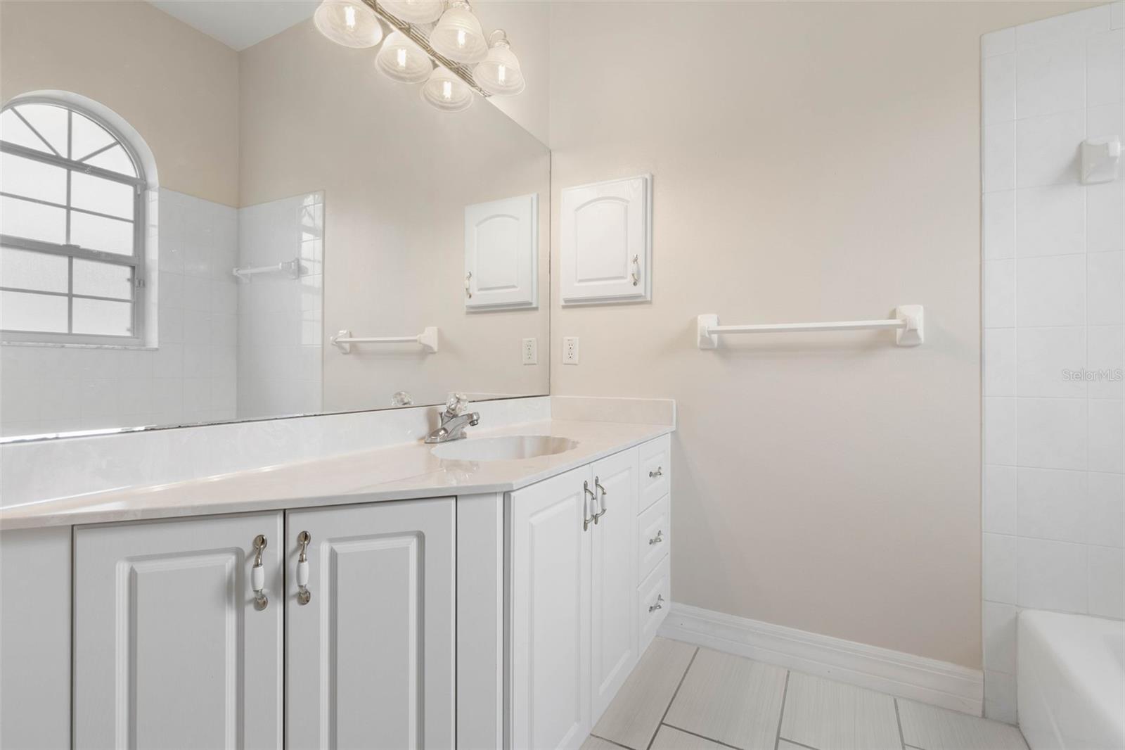 47 Cambridge Trce Property Photo 56