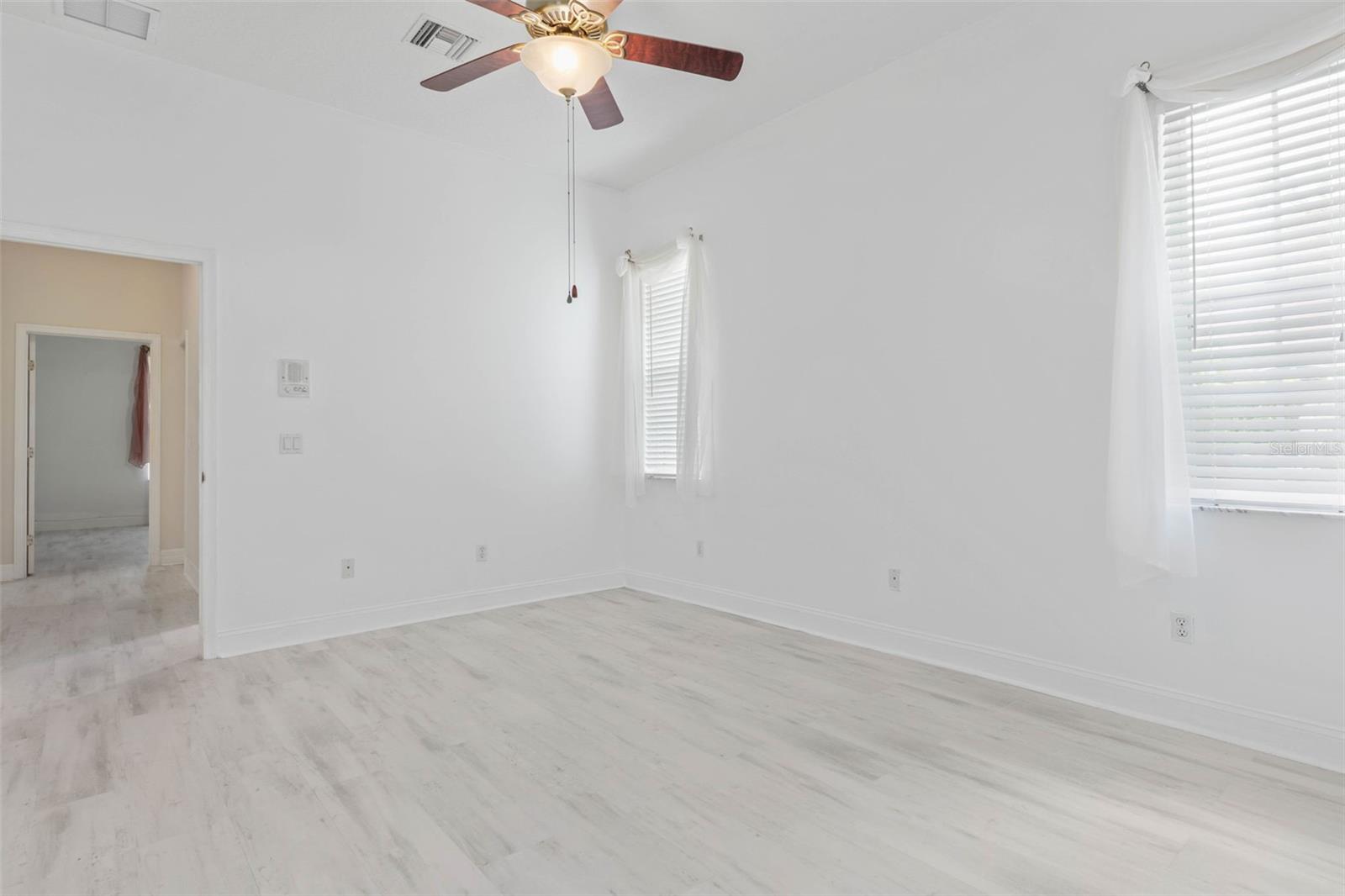 47 Cambridge Trce Property Photo 59