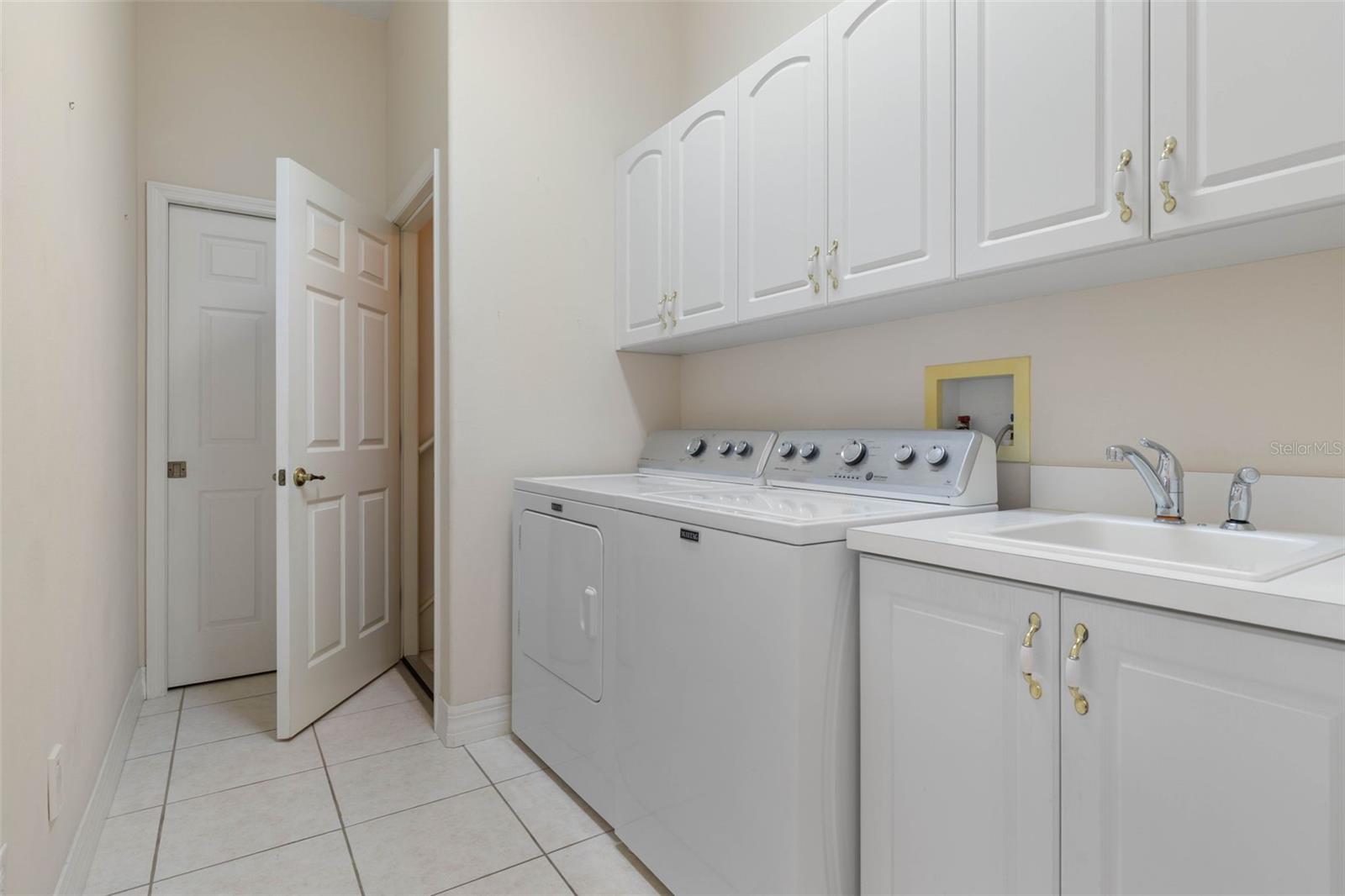 47 Cambridge Trce Property Photo 65