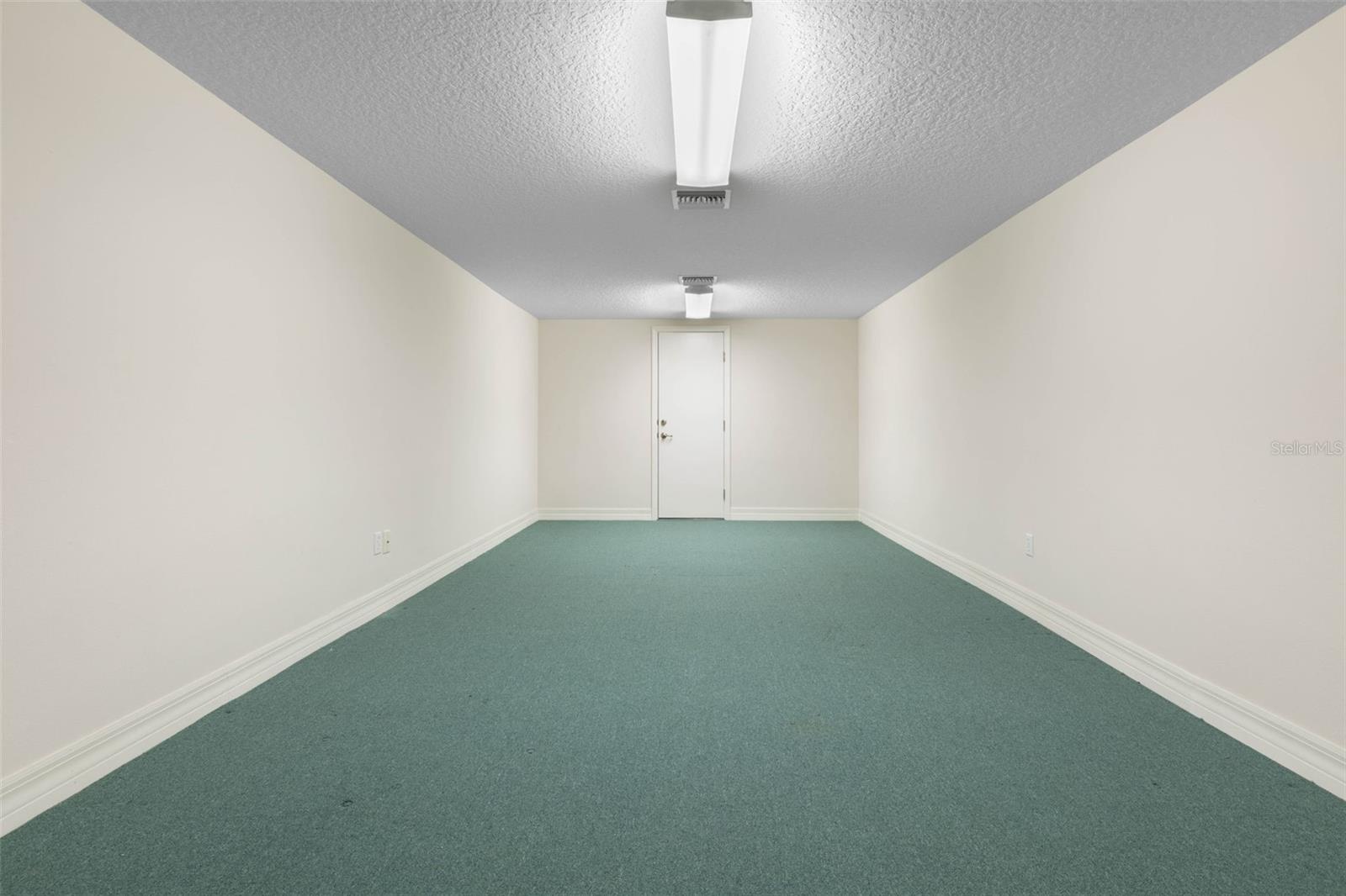 47 Cambridge Trce Property Photo 66