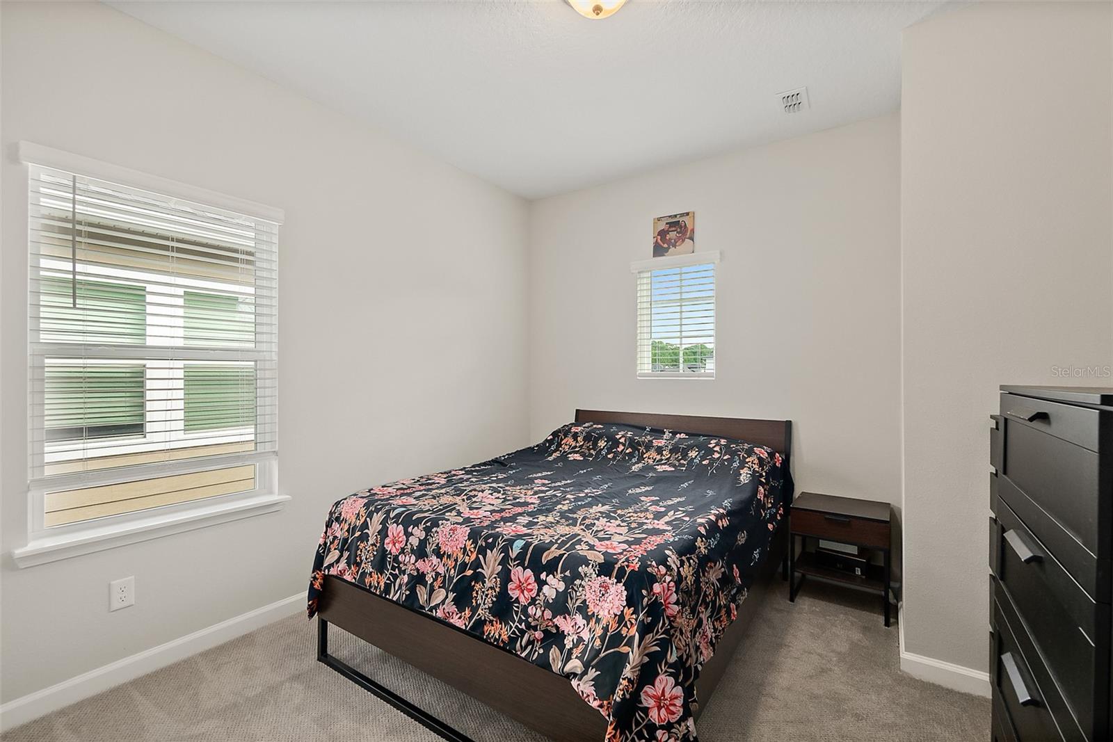 542 Silver Landing Dr Property Photo 24