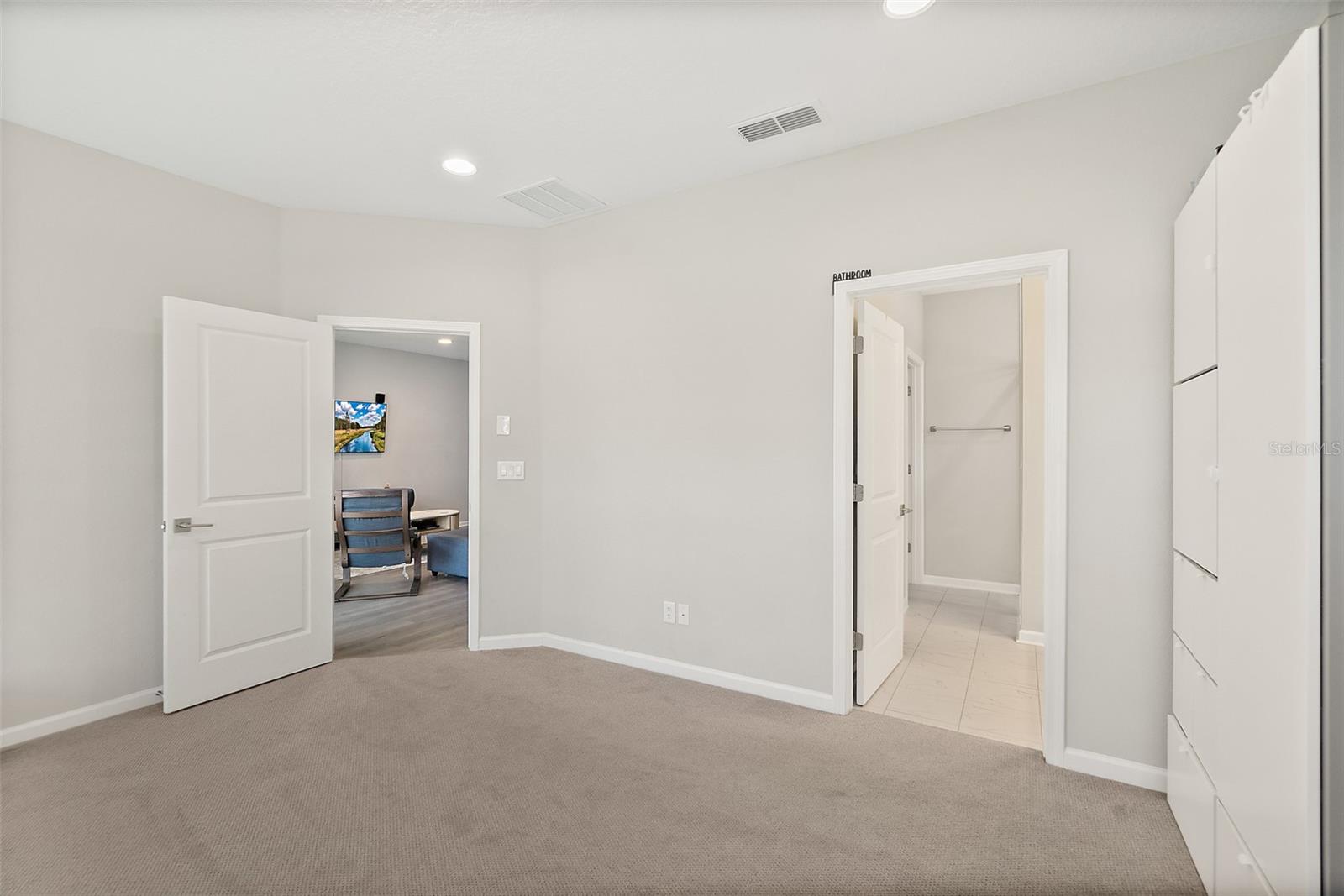 542 Silver Landing Dr Property Photo 36