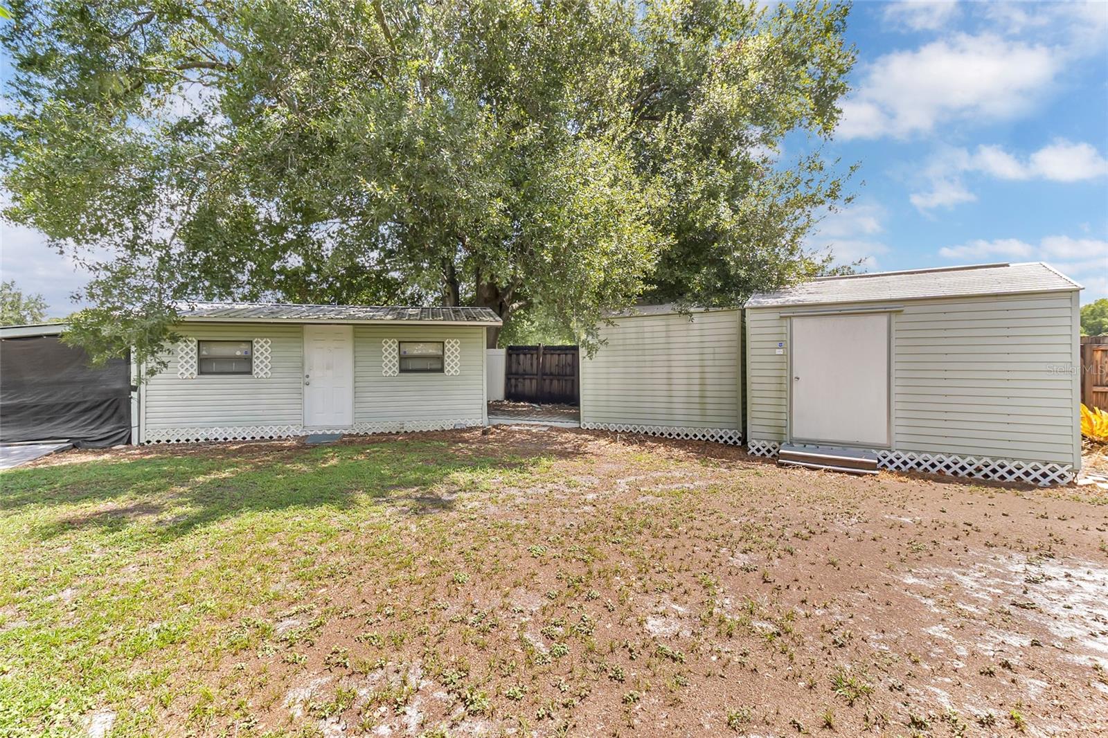 221 Odham Dr Property Photo 4