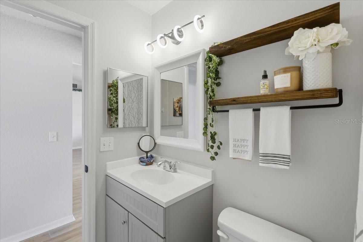 13 Burnham Ln Property Photo 31