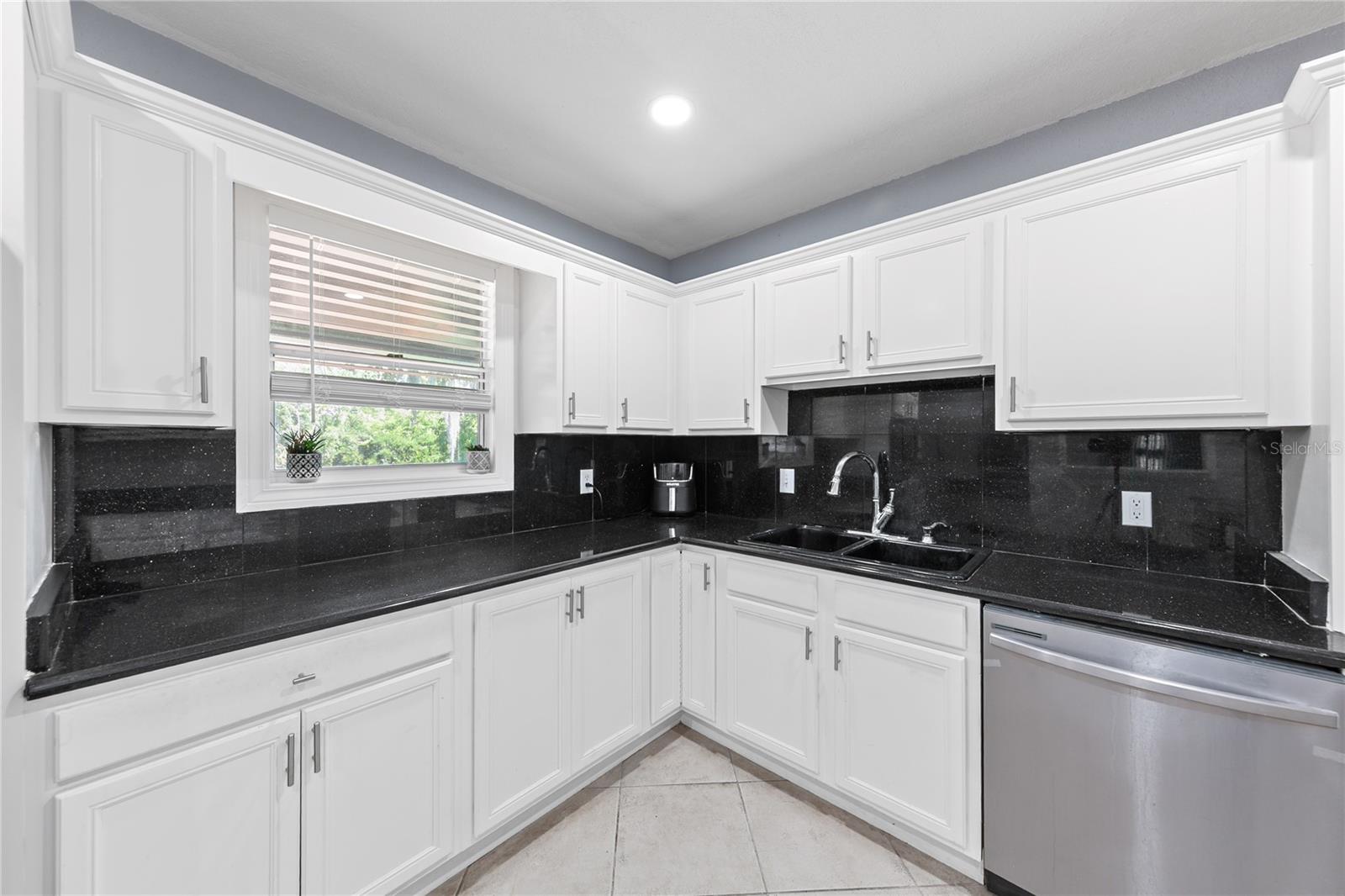 3861 Galicia Rd Property Photo 10