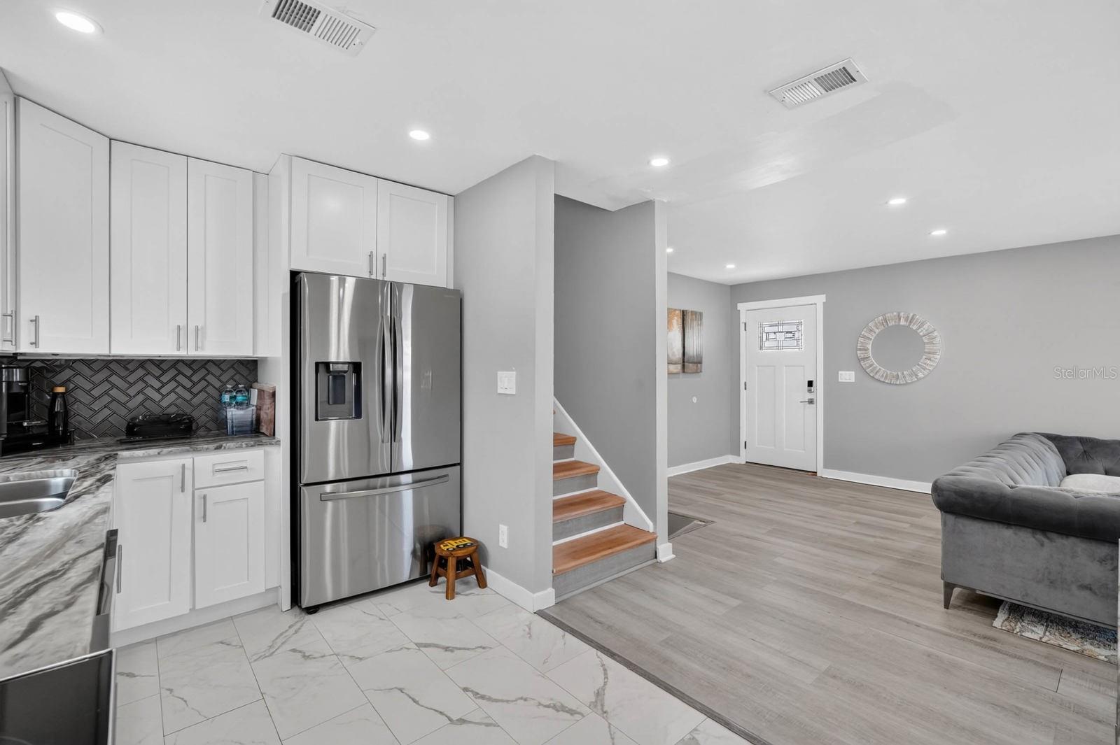 10 Tipperary Ln Property Photo 15