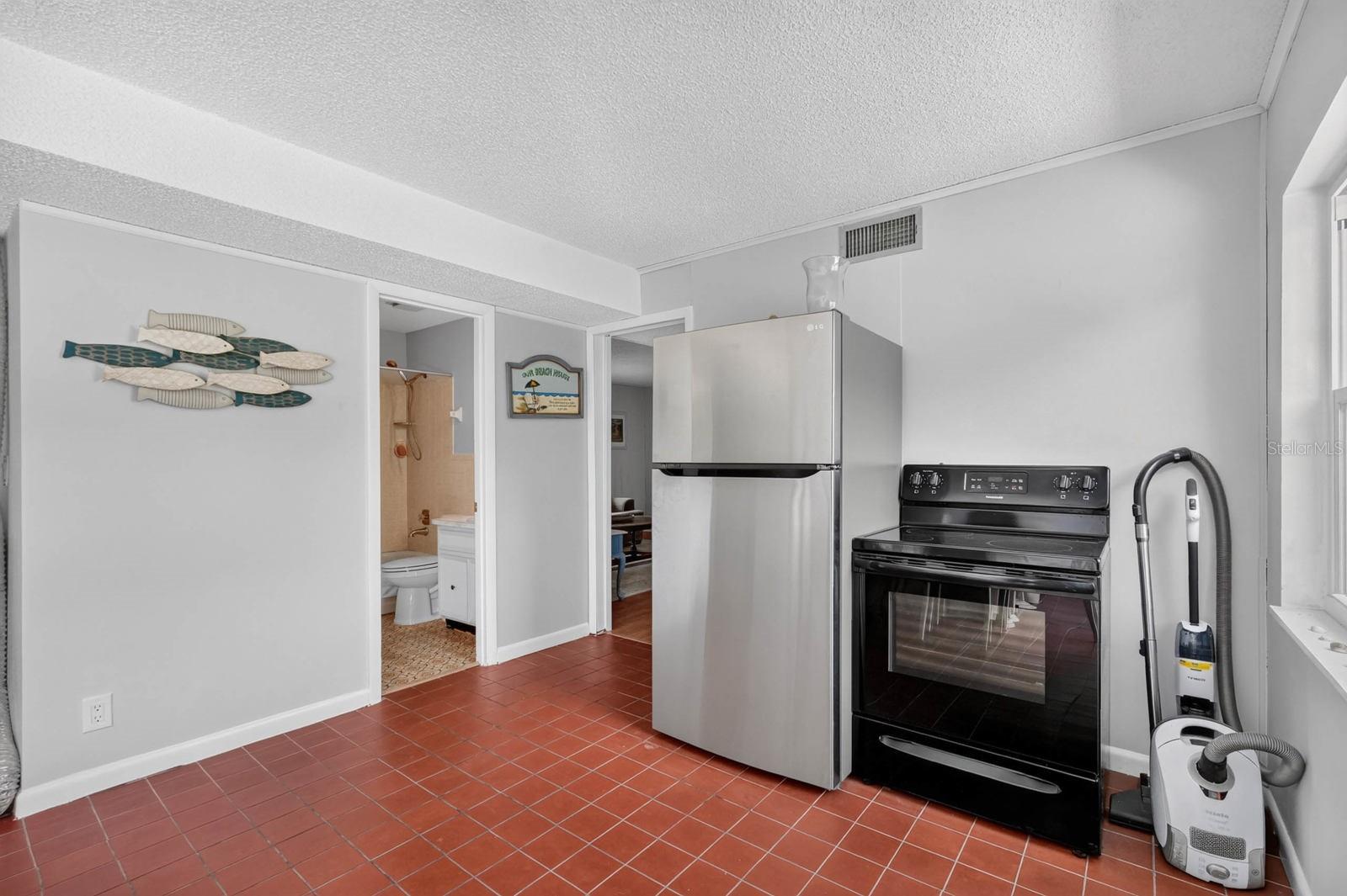 10 Tipperary Ln Property Photo 24