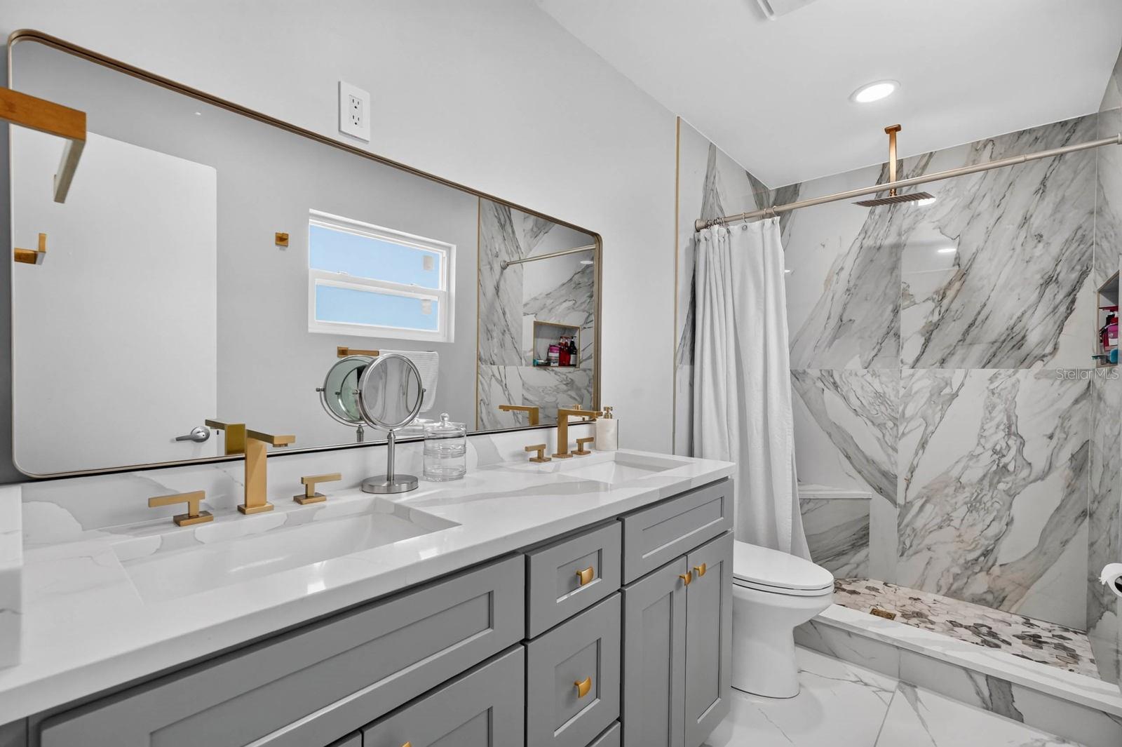 10 Tipperary Ln Property Photo 35