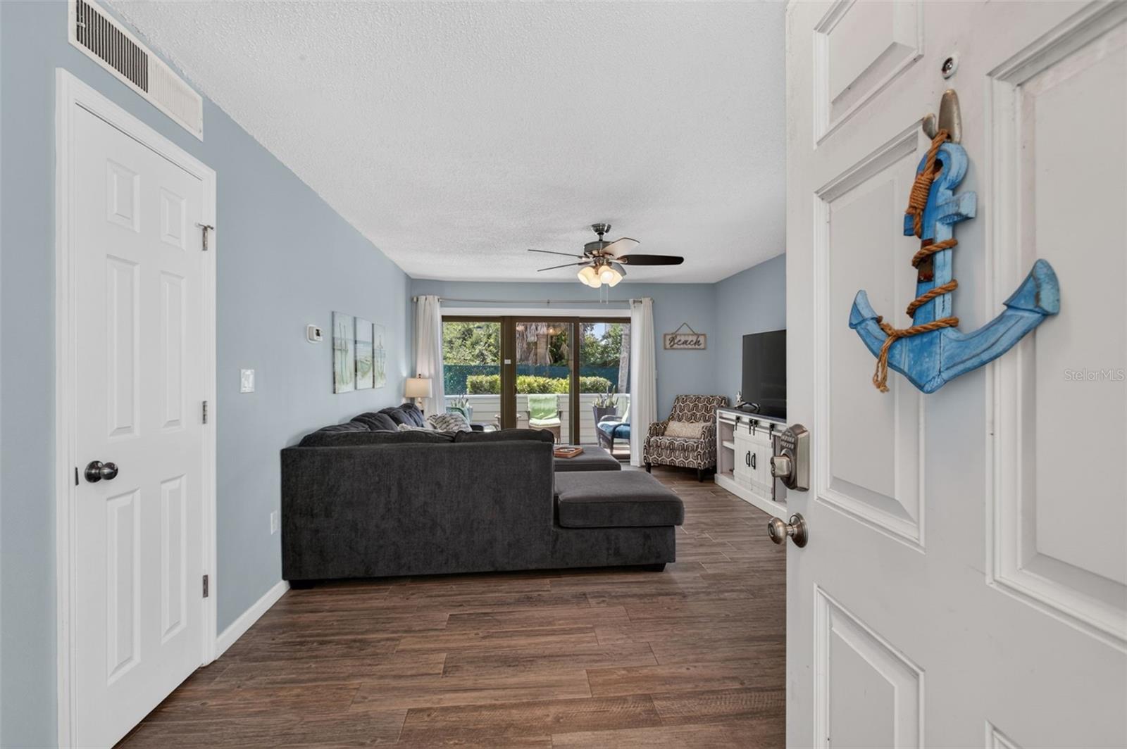 6300 A1a S #a44d Property Photo 3