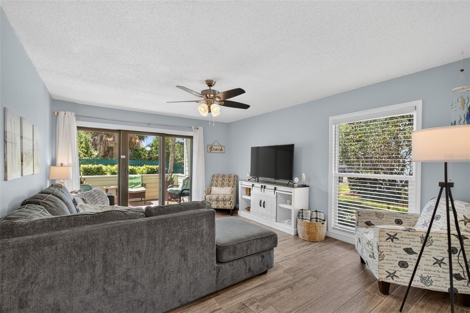 6300 A1a S #a44d Property Photo 4