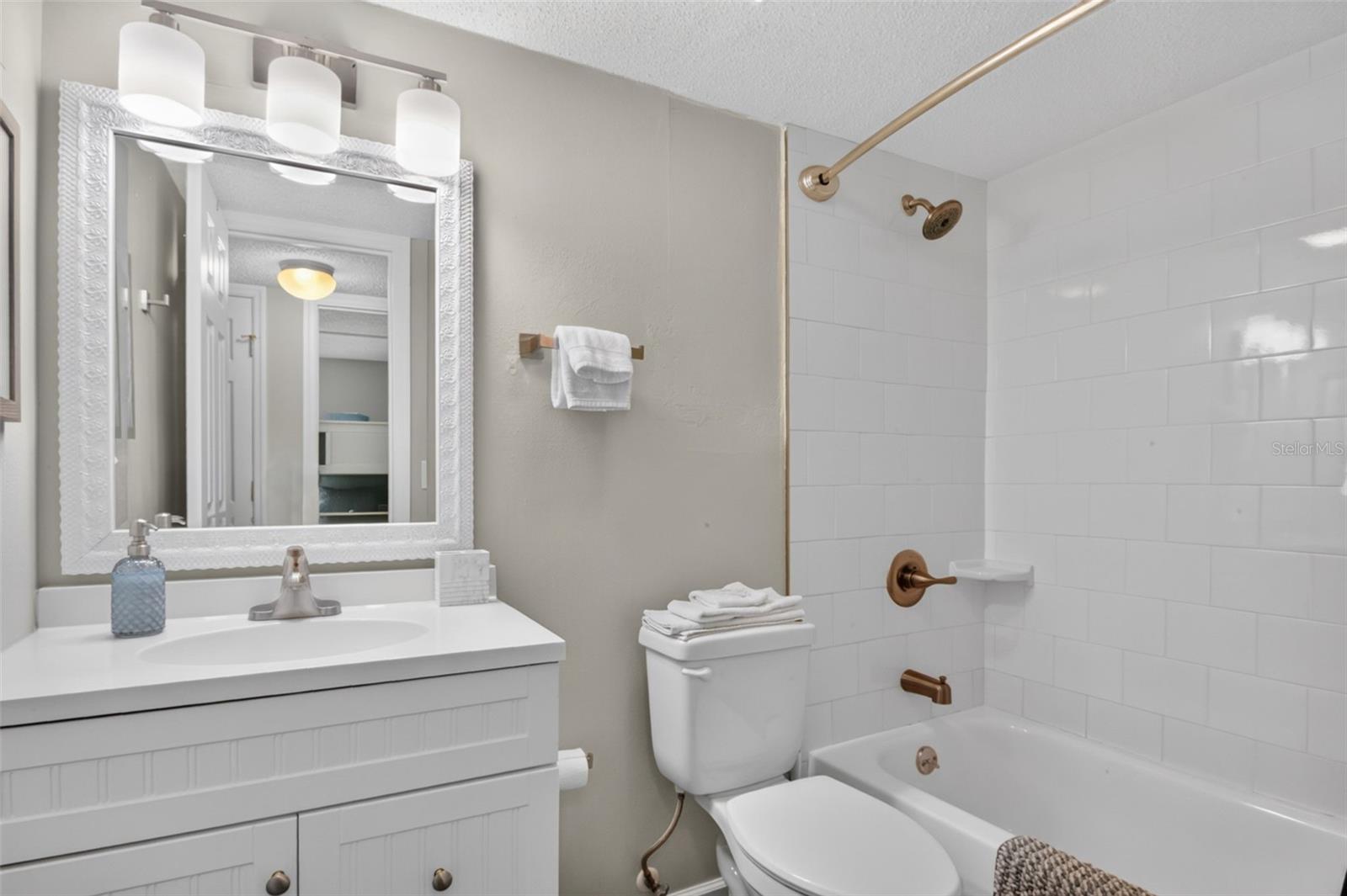 6300 A1a S #a44d Property Photo 31