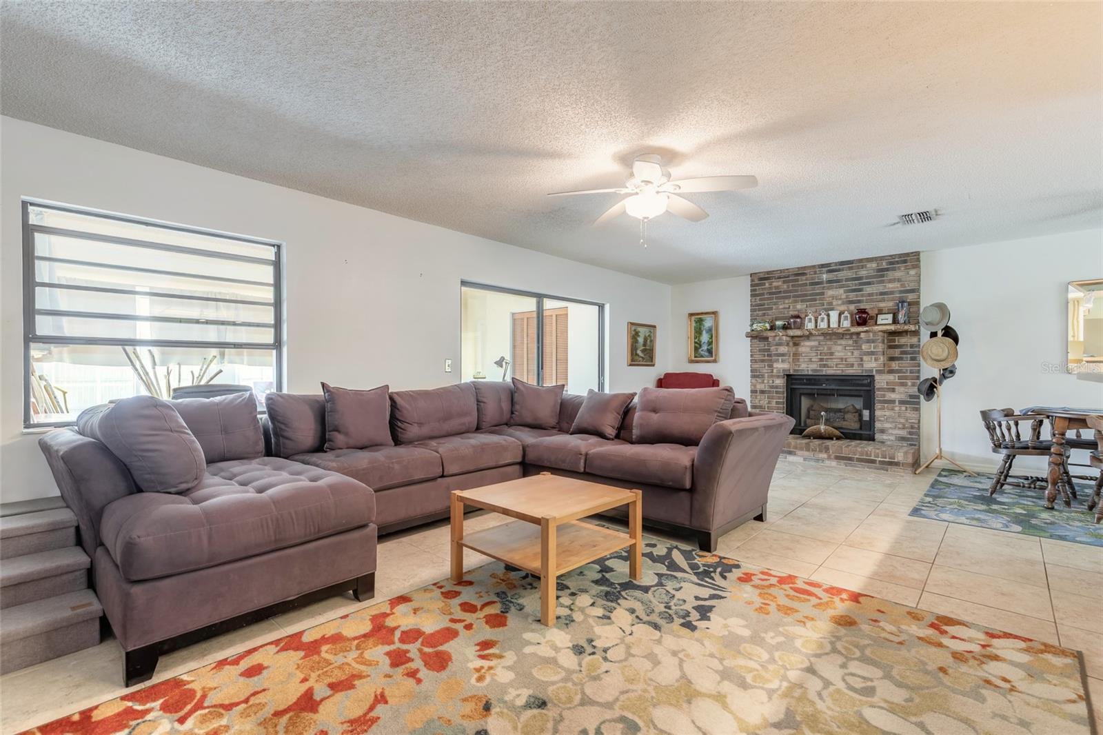 312 Sandpiper Ct Property Photo 4