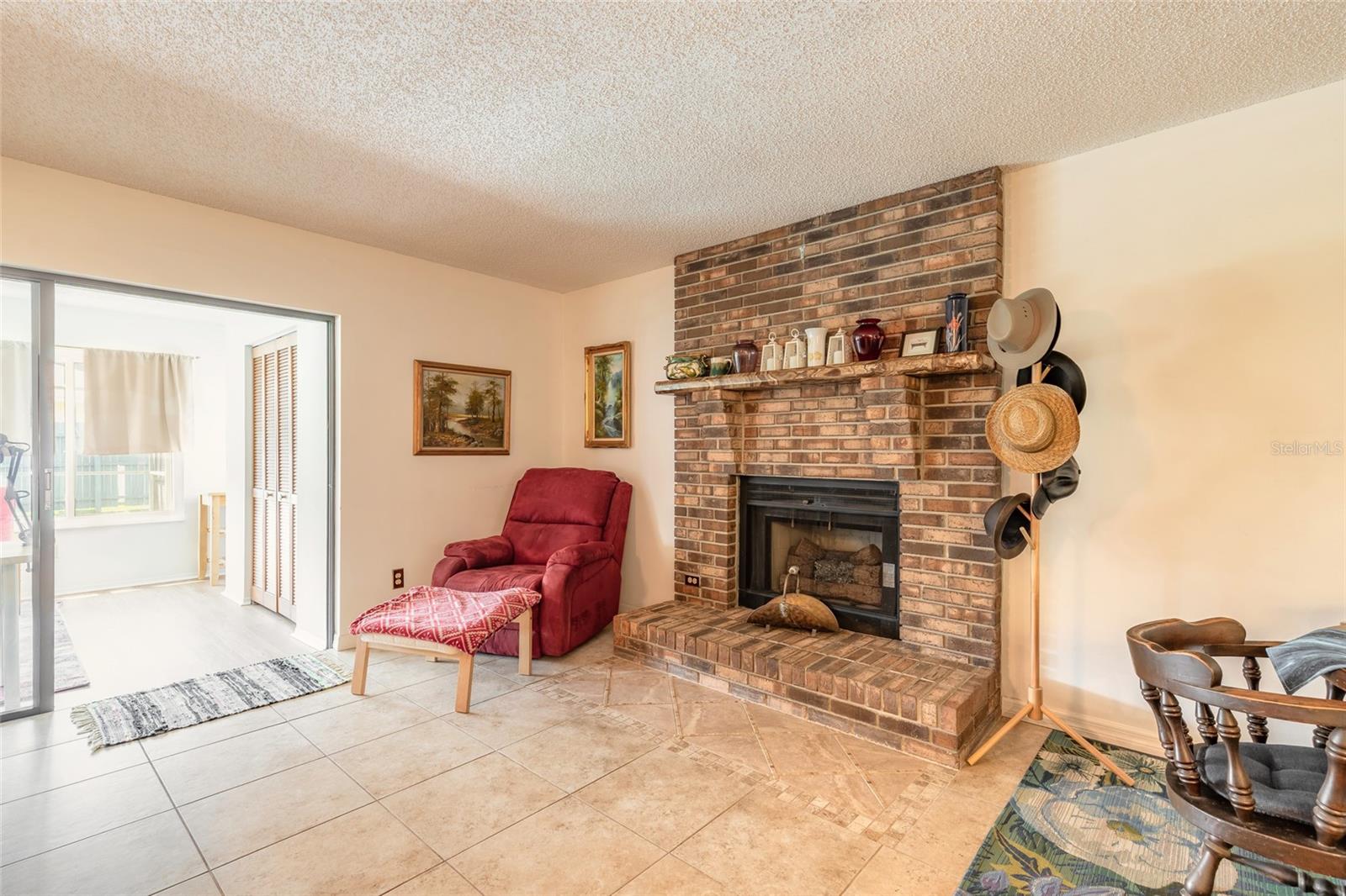 312 Sandpiper Ct Property Photo 7