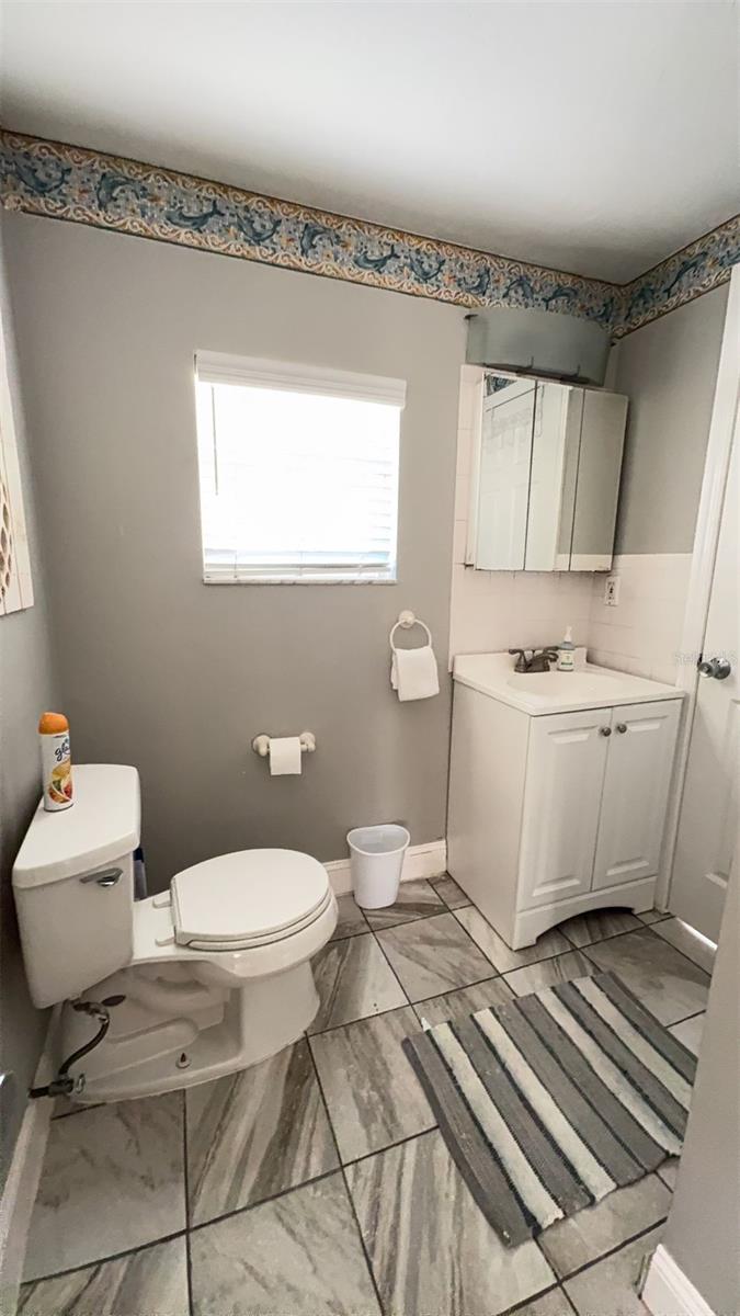 108 5th St So #2b Property Photo 8