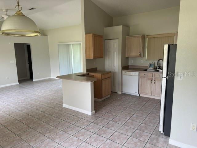 9 Rocket Ln Property Photo 2