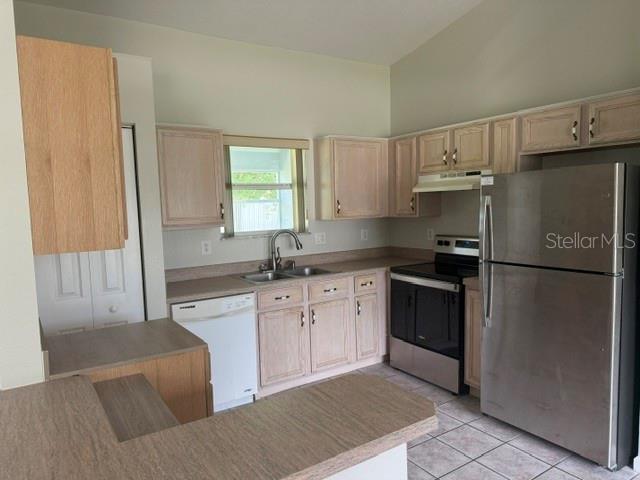 9 Rocket Ln Property Photo 3