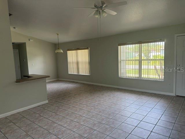 9 Rocket Ln Property Photo 4