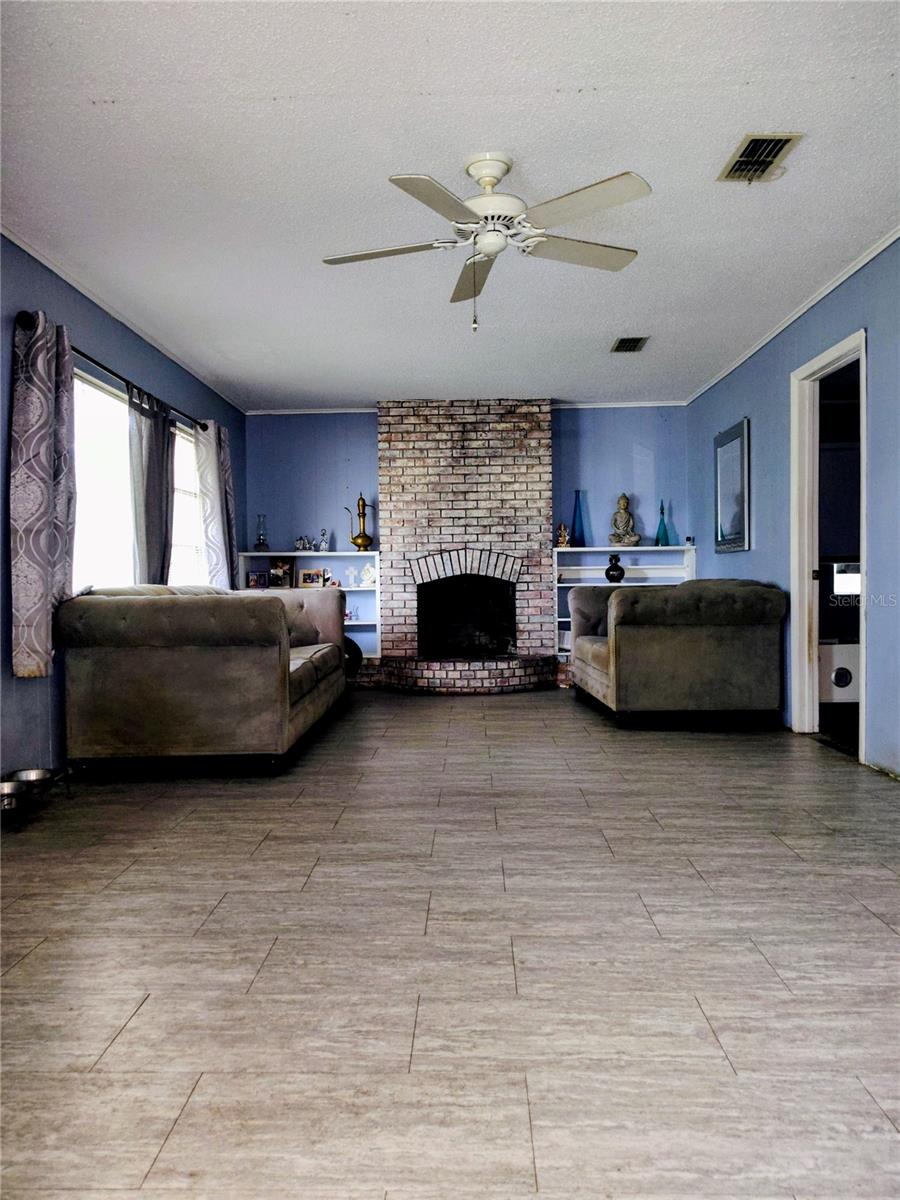 27401 Main Ave Property Photo 19