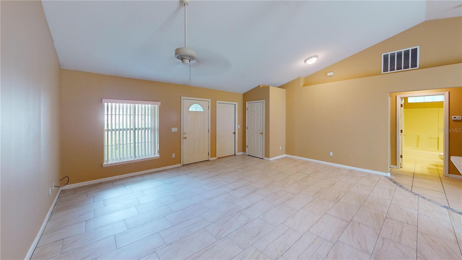 18 Lloleeta Path Property Photo 2
