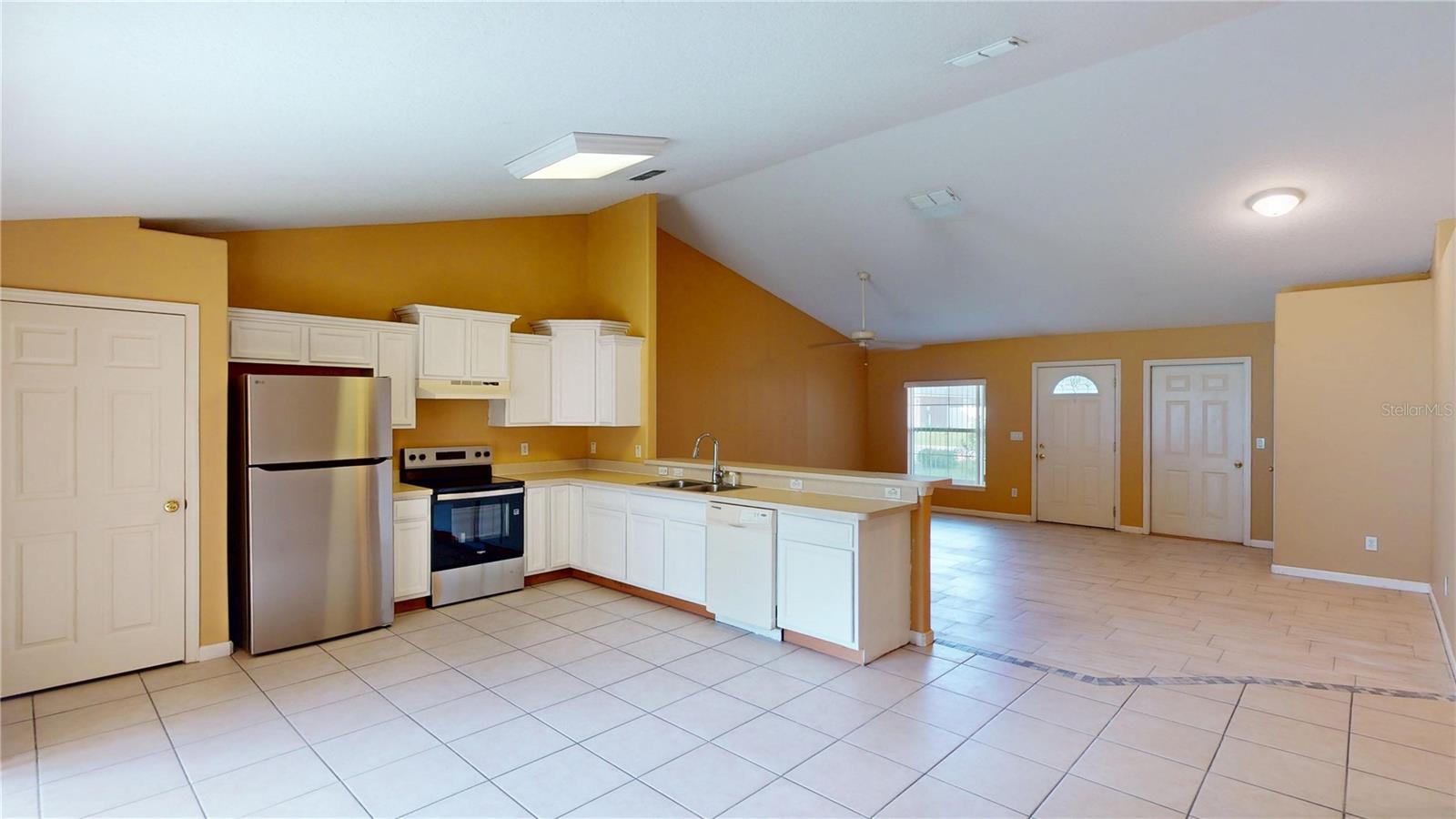 18 Lloleeta Path Property Photo 9