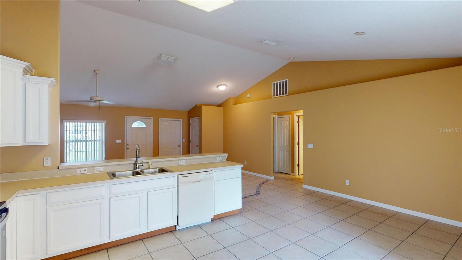 18 Lloleeta Path Property Photo 13